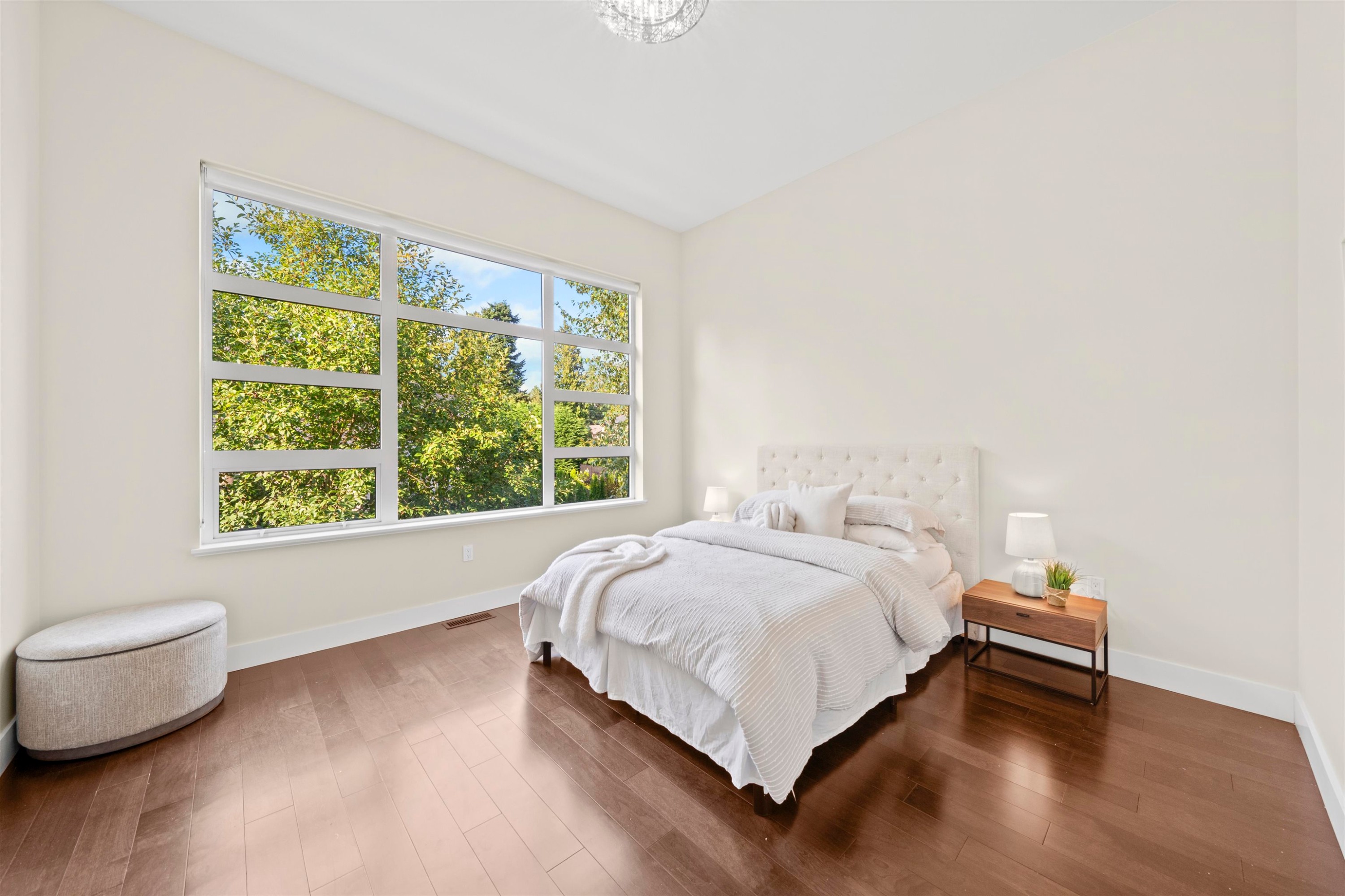 209-13585 16 Avenue, Surrey, BC