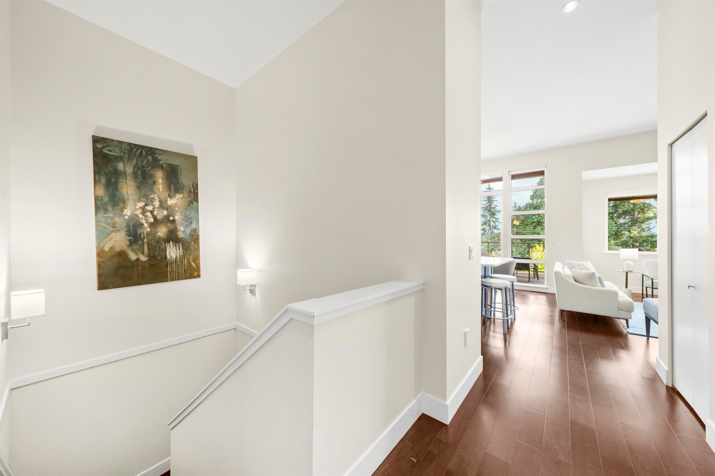 209-13585 16 Avenue, Surrey, BC