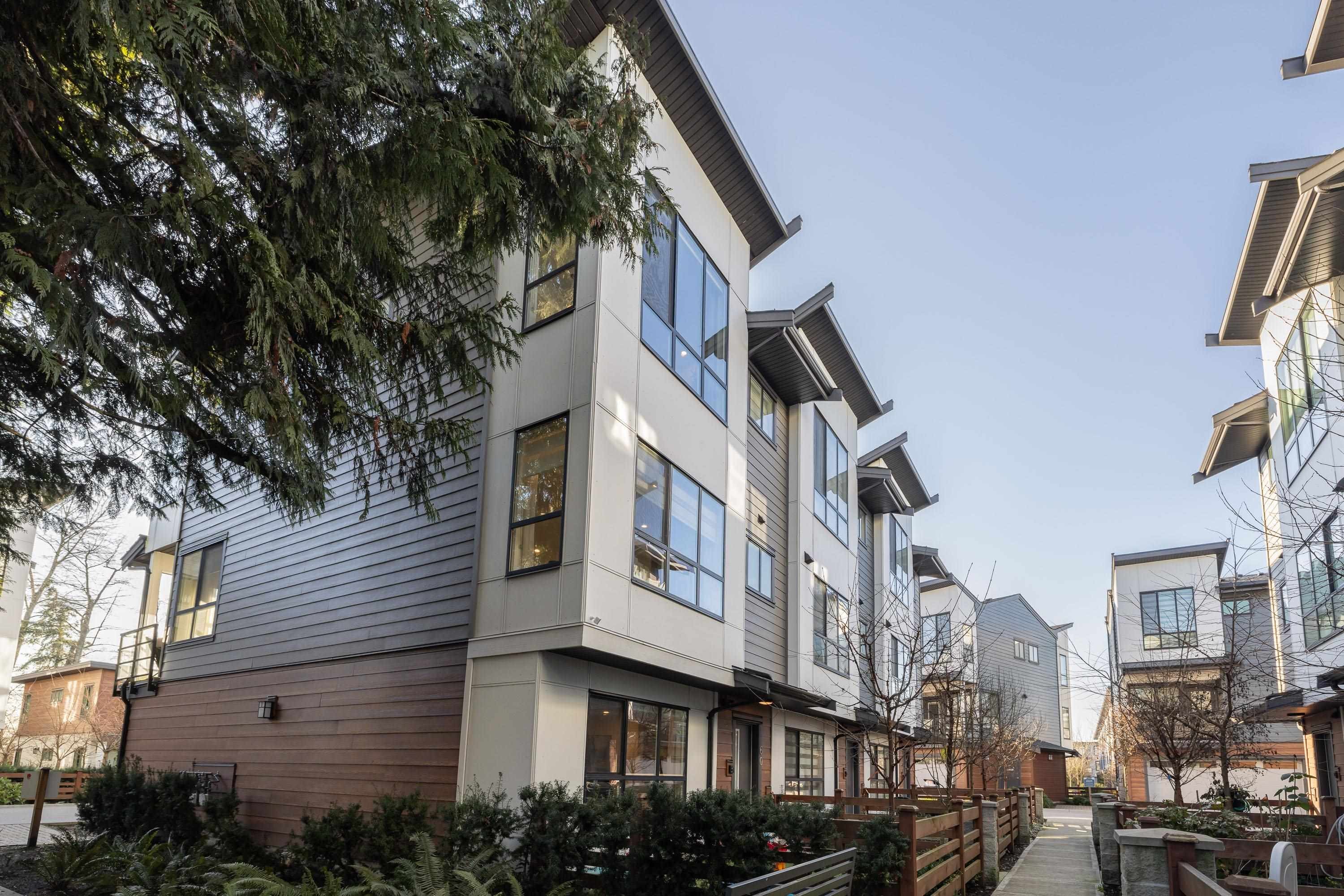 60-7177 194A Street, Surrey, BC