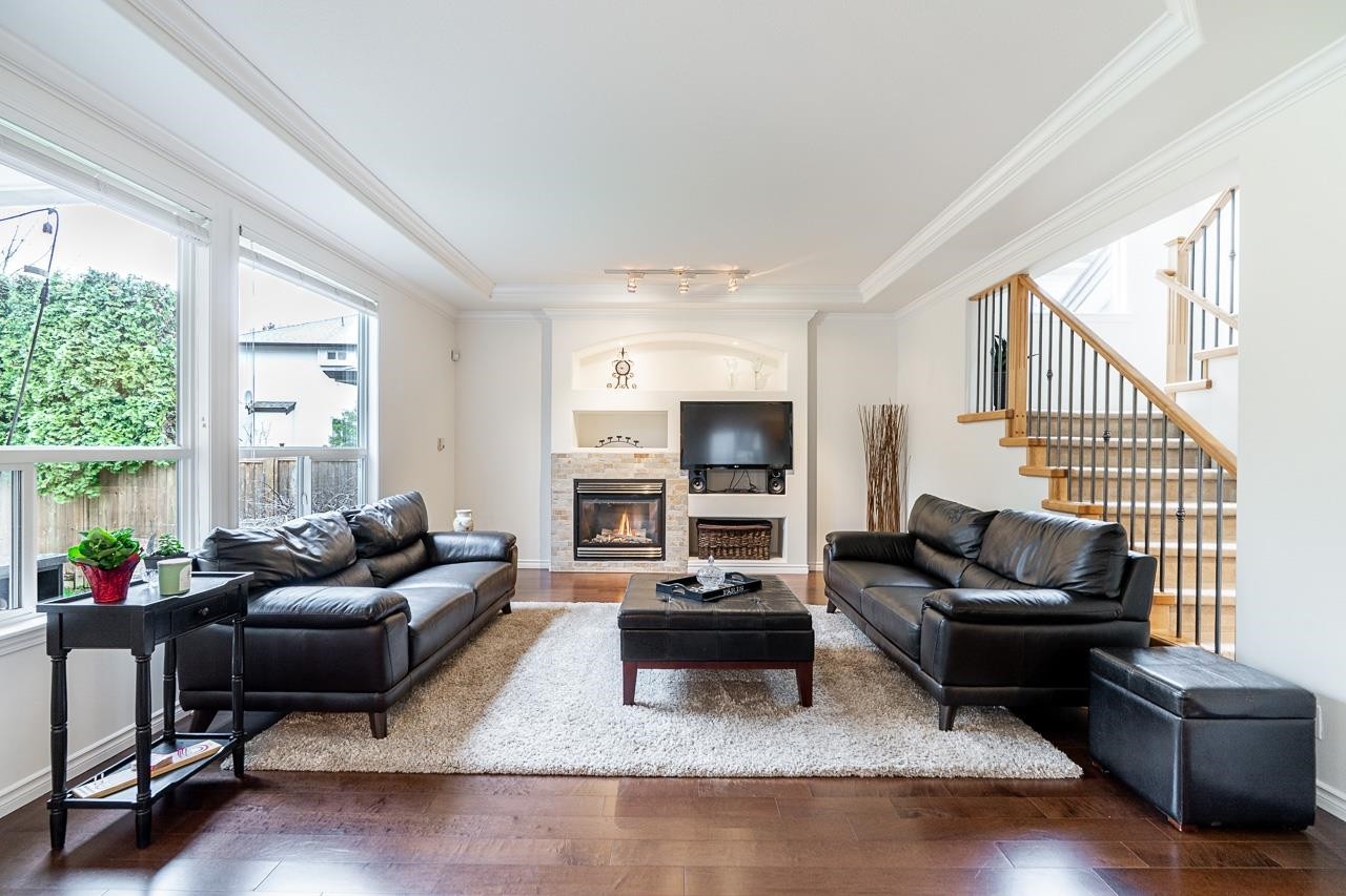 6119 166A Street, Surrey, BC