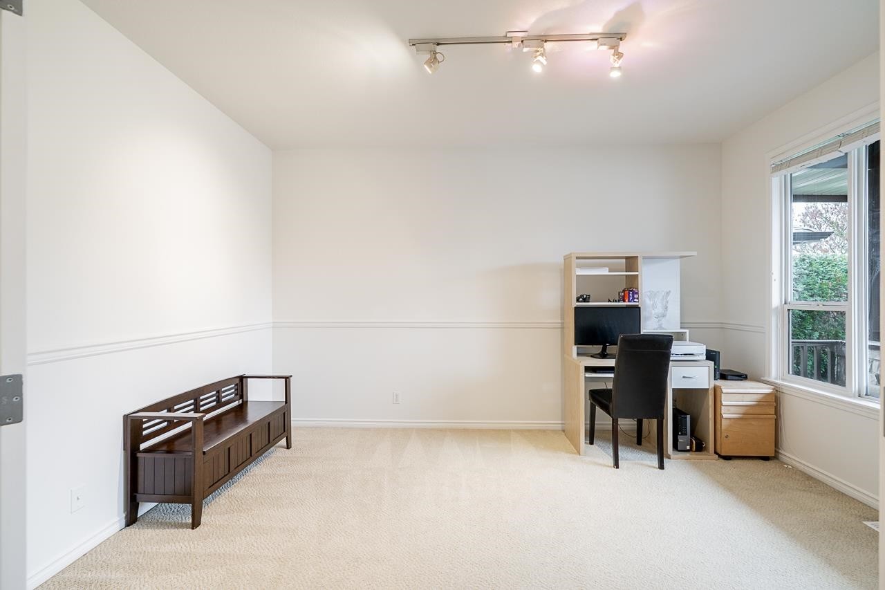 6119 166A Street, Surrey, BC