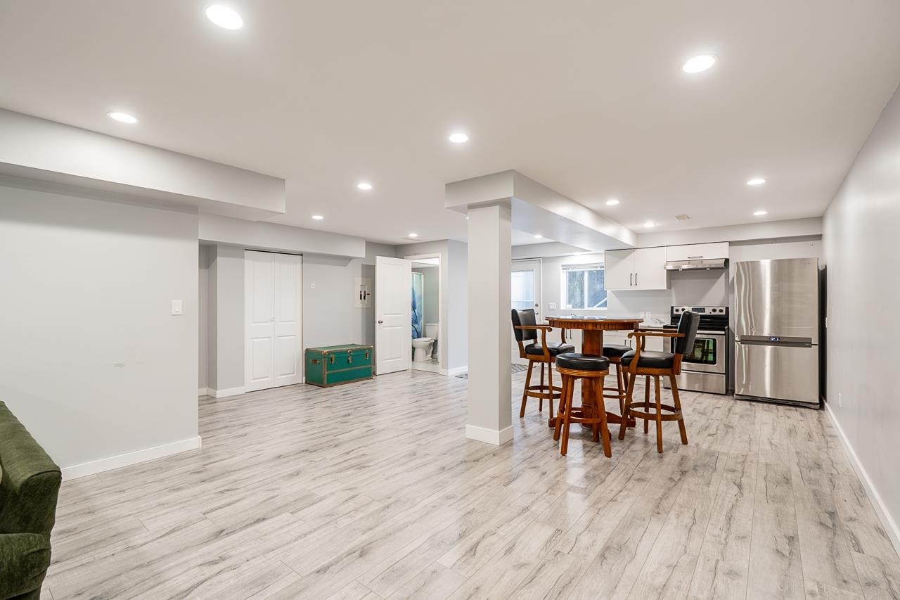 6119 166A Street, Surrey, BC