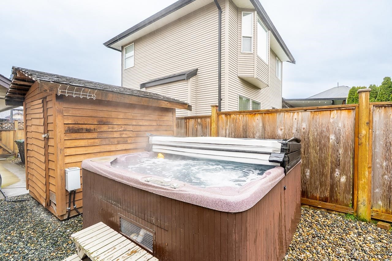 6119 166A Street, Surrey, BC