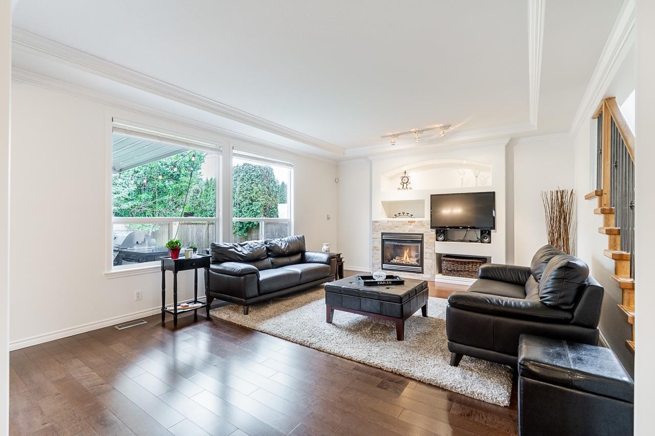 6119 166A Street, Surrey, BC