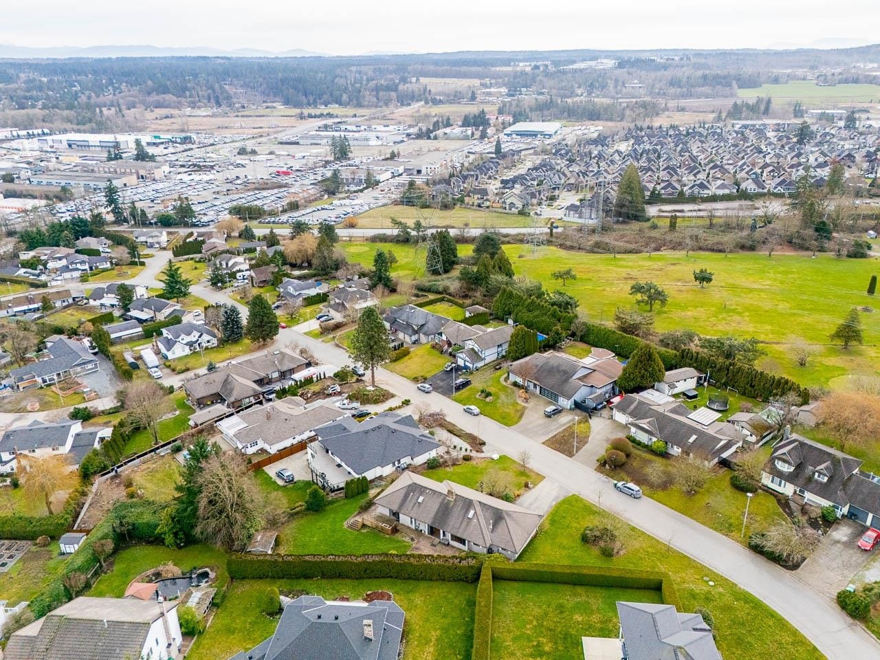 5690 Sunrise Crescent W, Surrey, BC