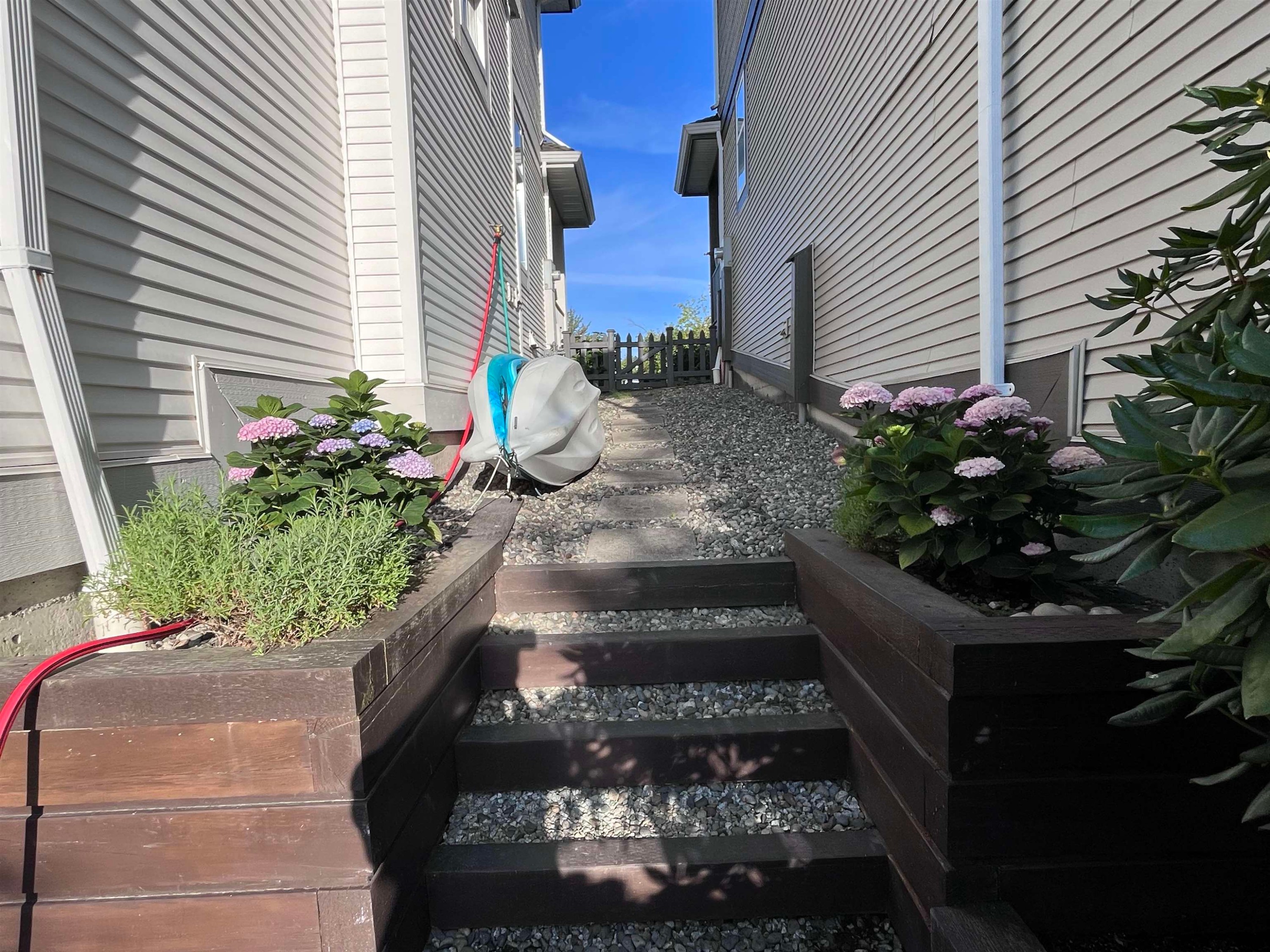 5776 149 Street, Surrey, BC