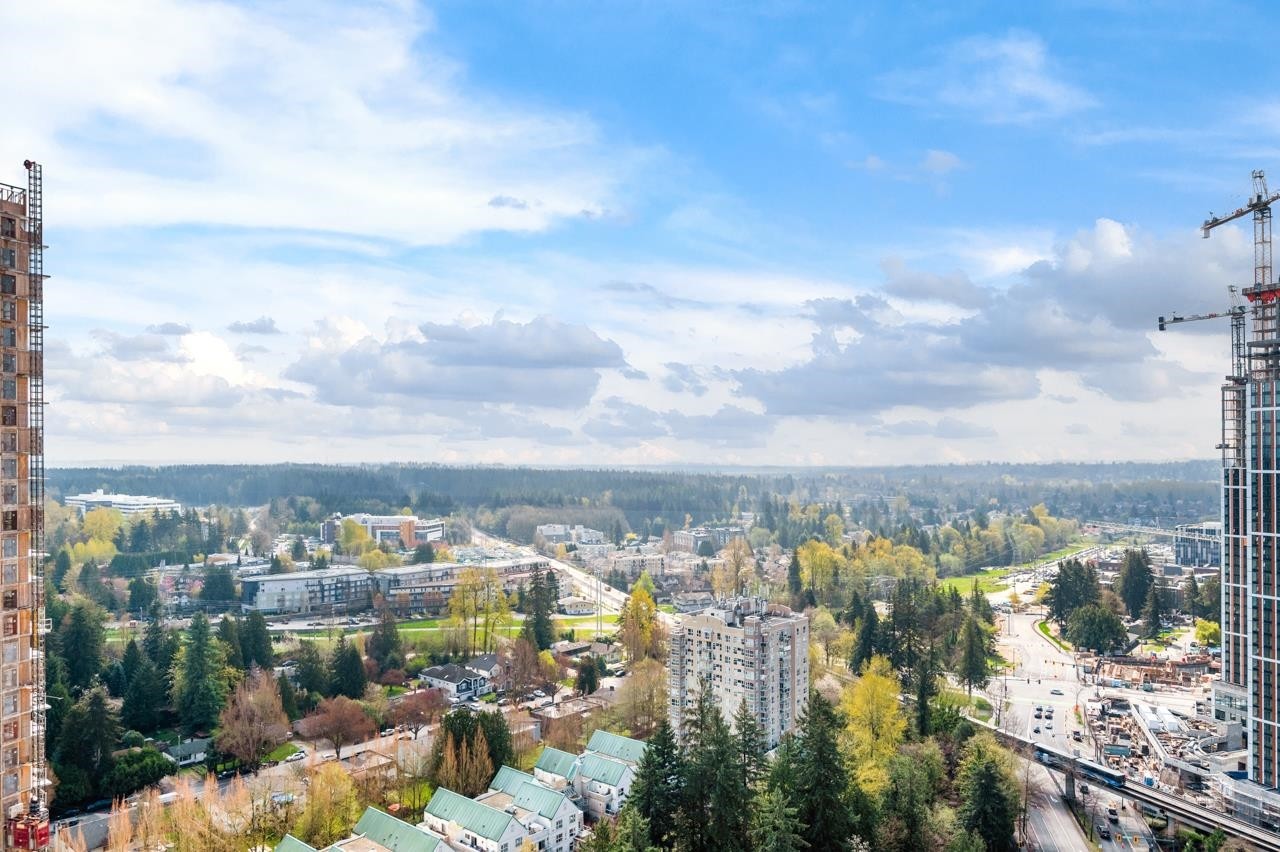 3805-13696 100 Avenue, Surrey, BC