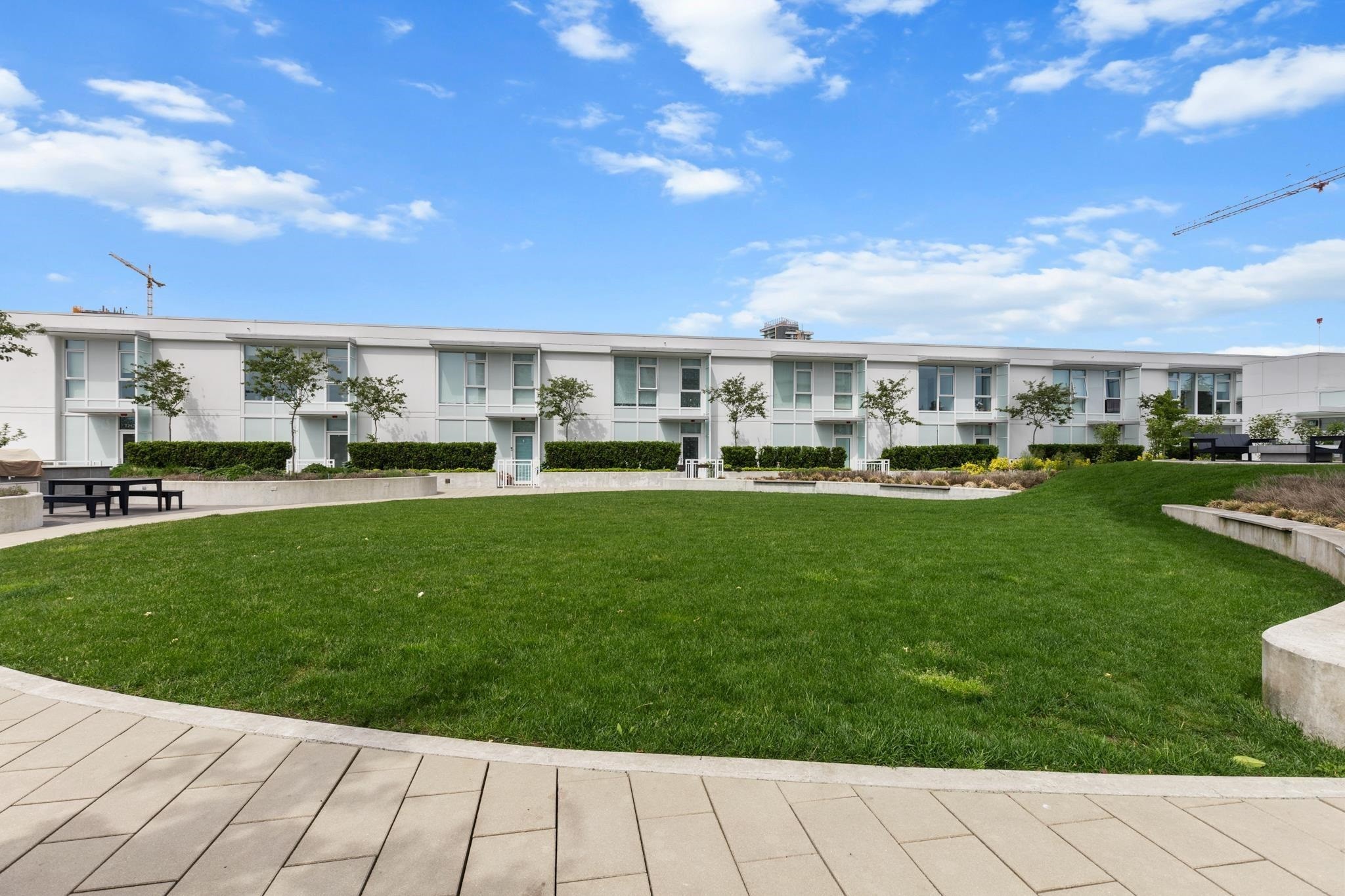 2212-13685 102 Avenue, Surrey, BC