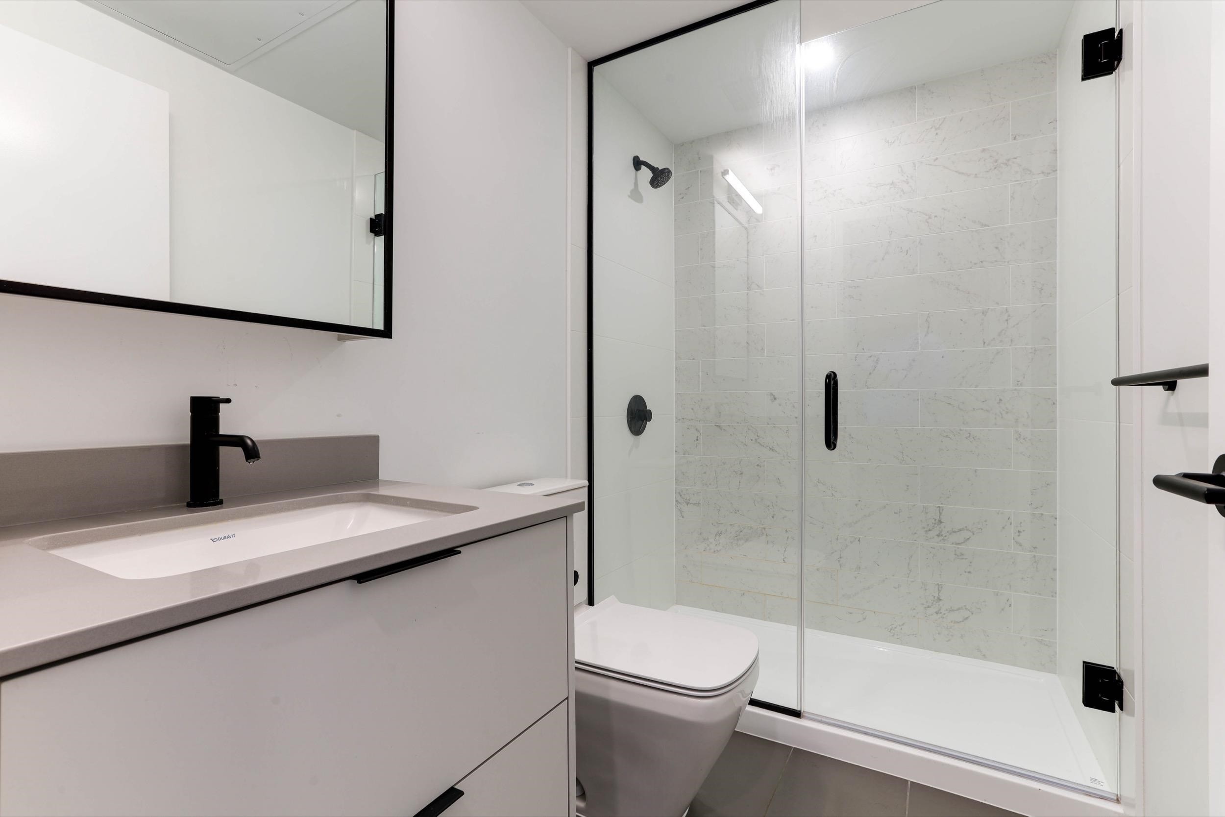 2212-13685 102 Avenue, Surrey, BC