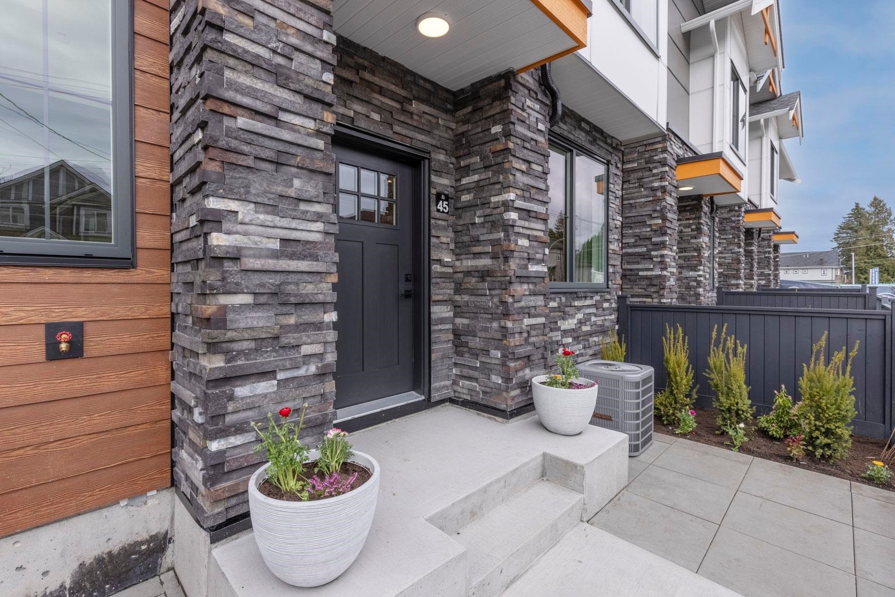 16-6035 141 Street, Surrey, BC