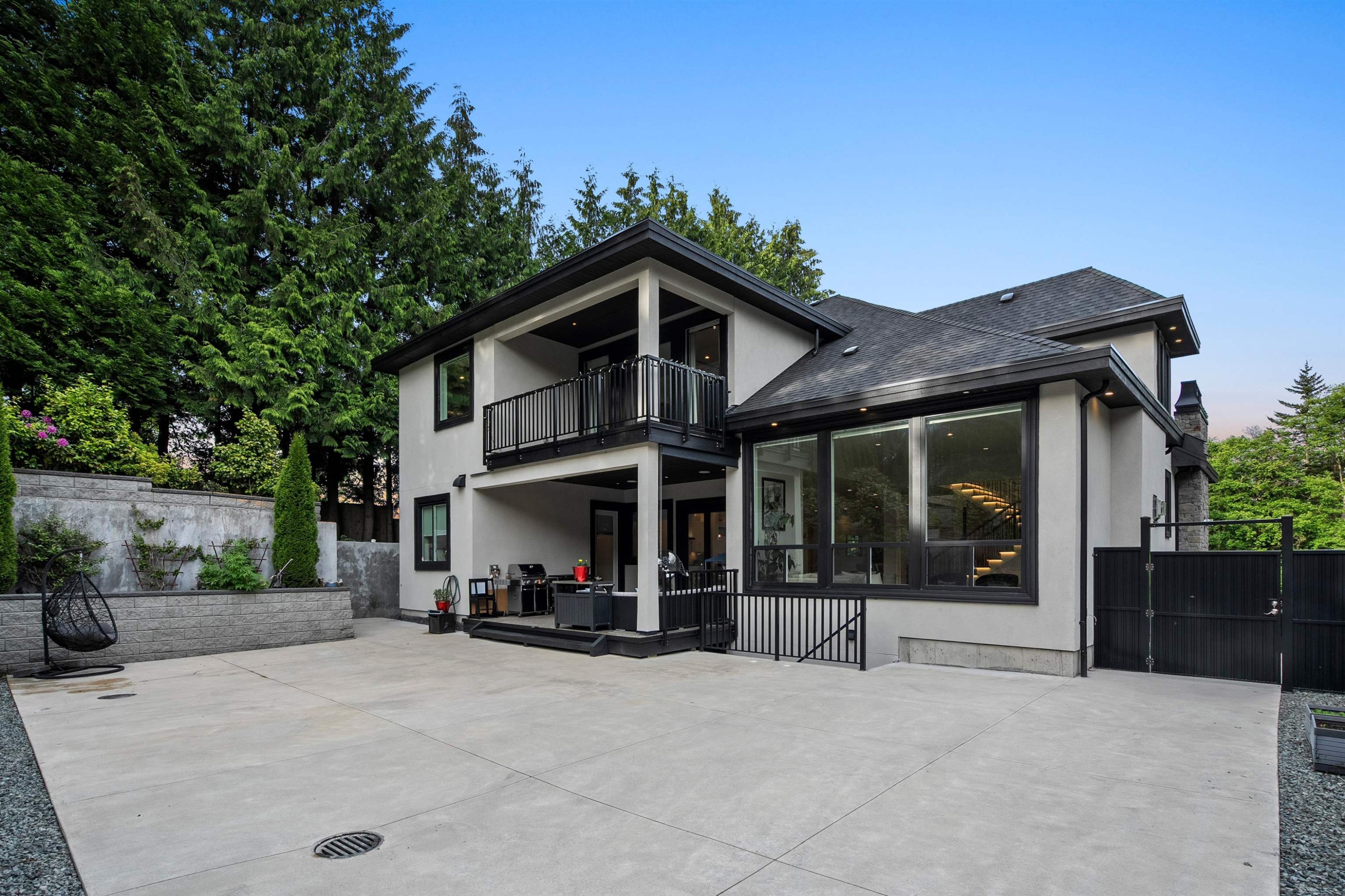 9075 164 Street, Surrey, BC