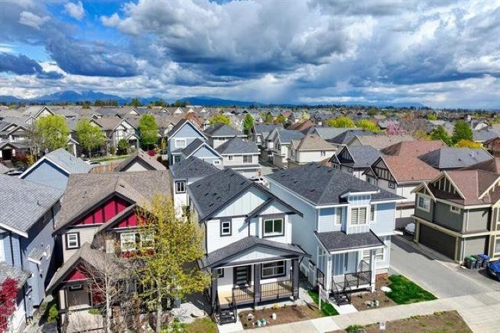 19109 67 Avenue, Surrey, BC