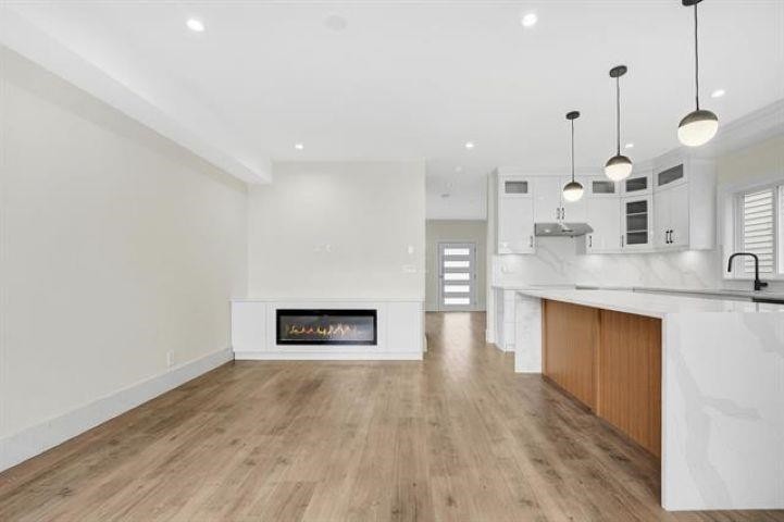 19109 67 Avenue, Surrey, BC