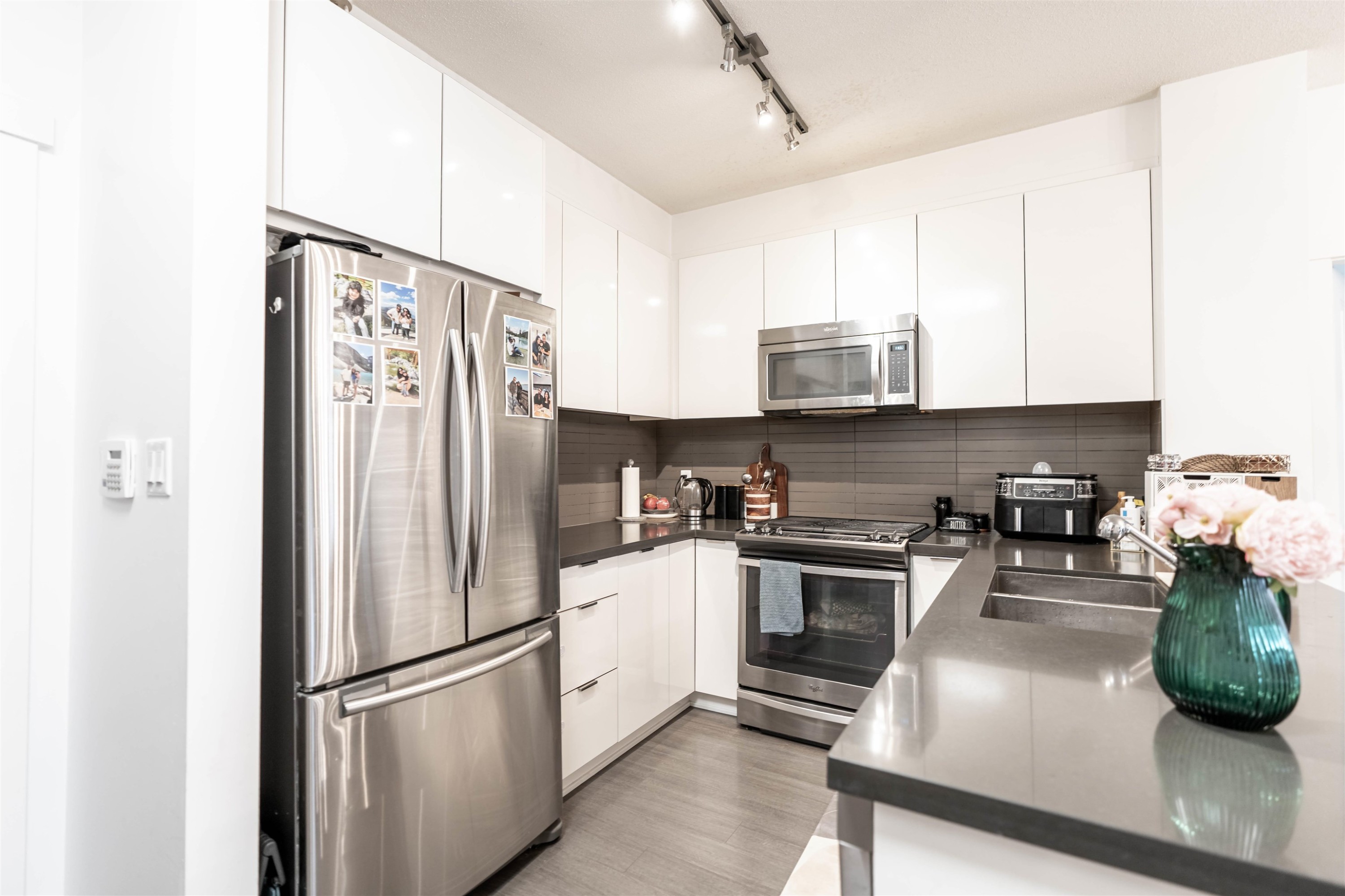 110-15168 33 Avenue, Surrey, BC