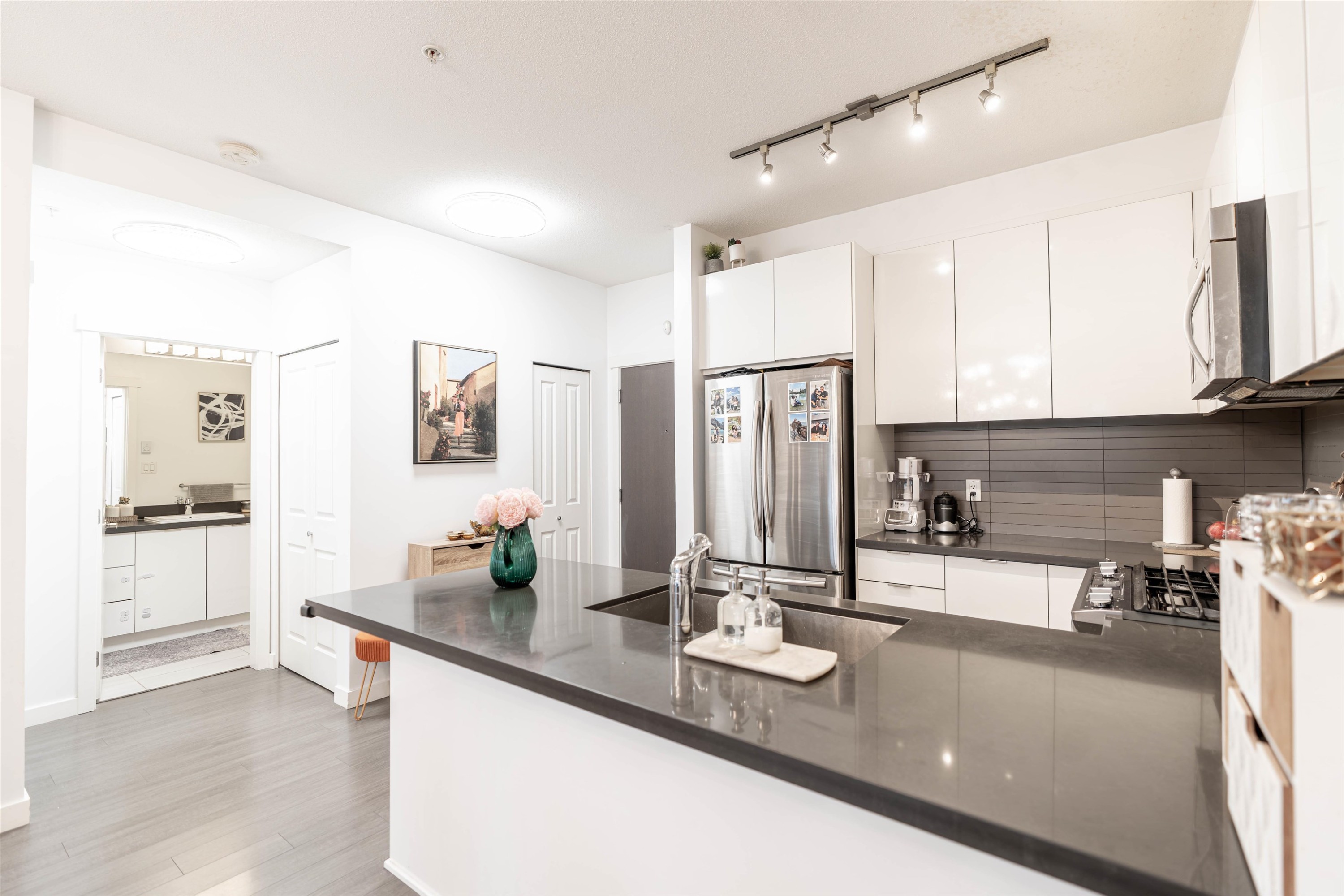 110-15168 33 Avenue, Surrey, BC