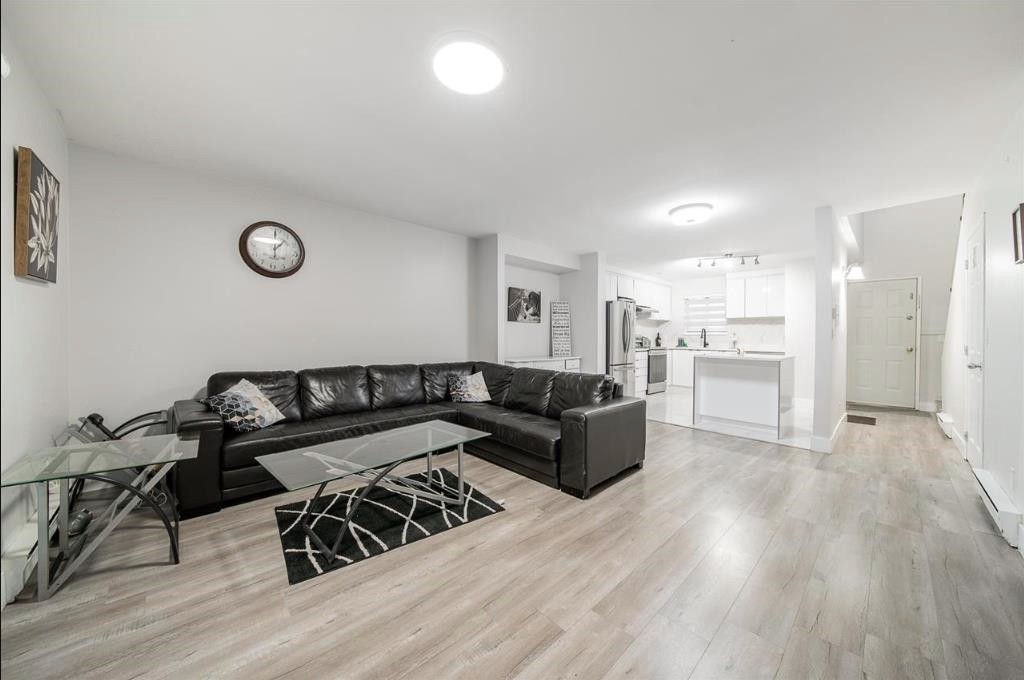 129-13710 67 Avenue, Surrey, BC