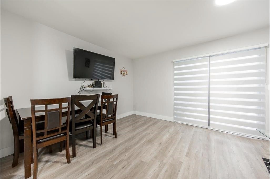 129-13710 67 Avenue, Surrey, BC