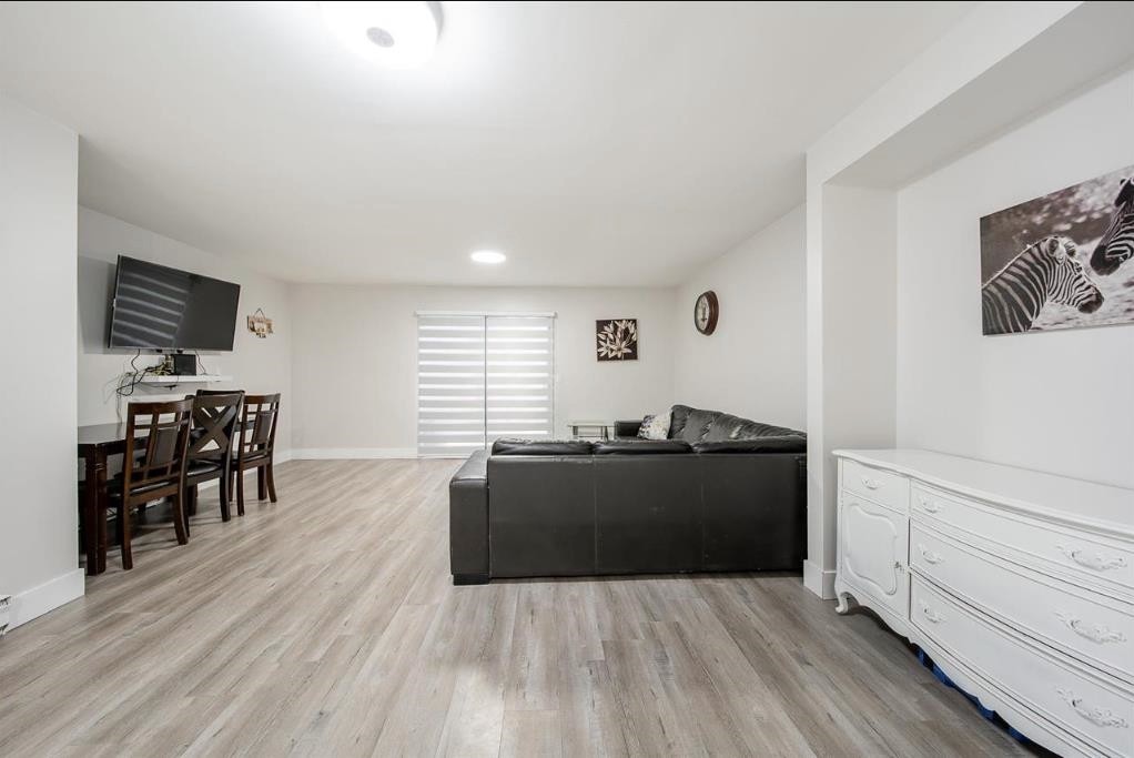 129-13710 67 Avenue, Surrey, BC