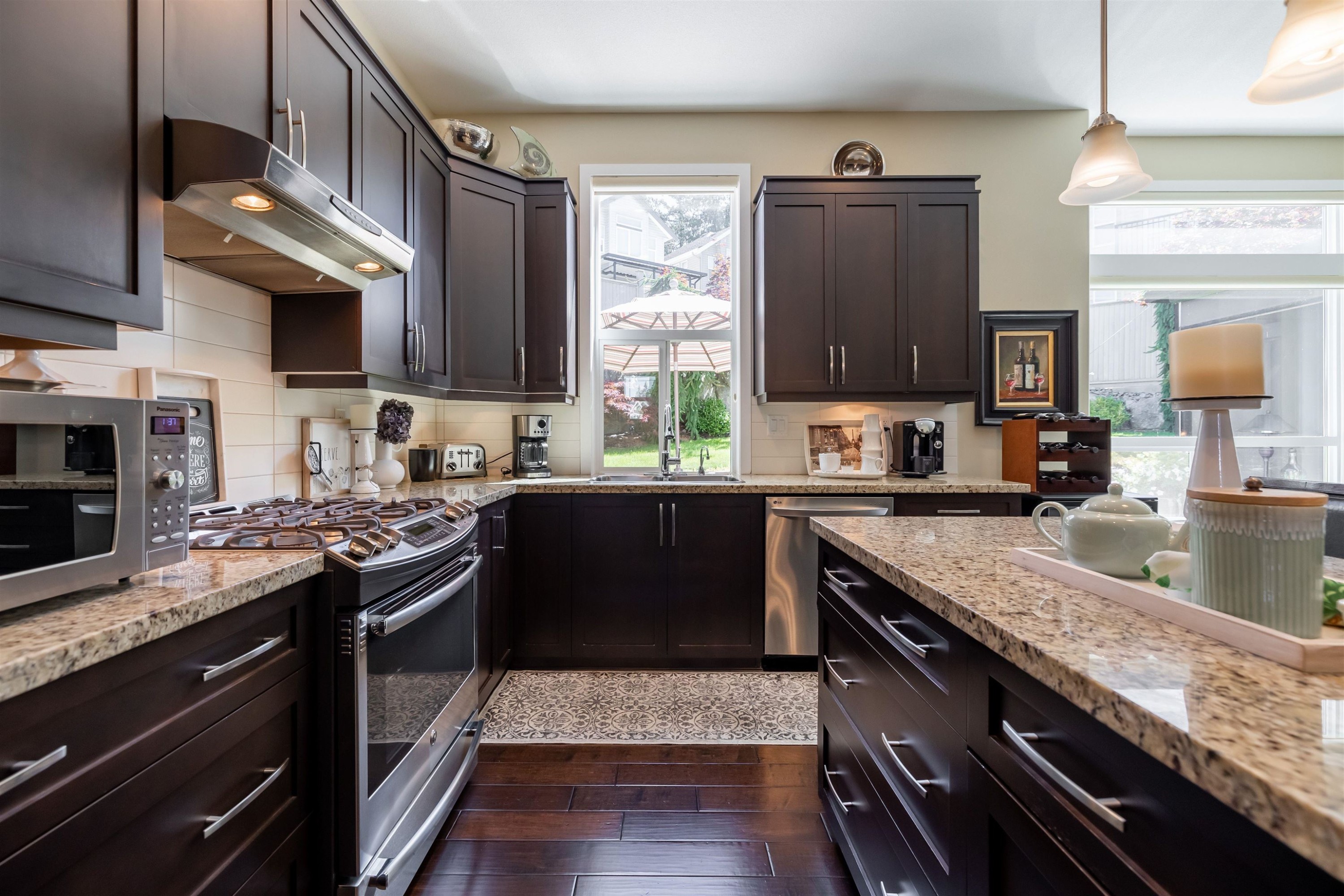 6068 163A Street, Surrey, BC