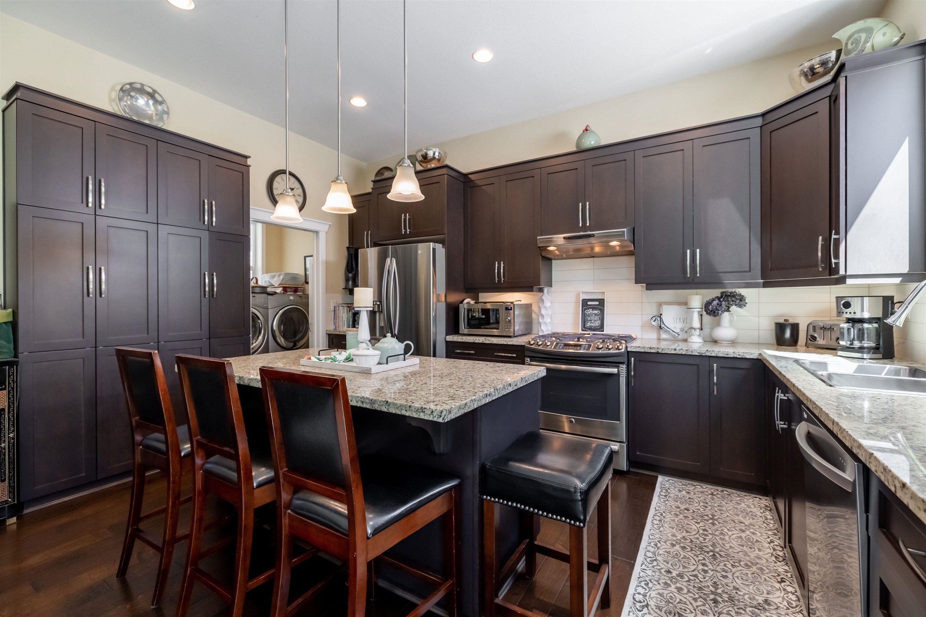 6068 163A Street, Surrey, BC