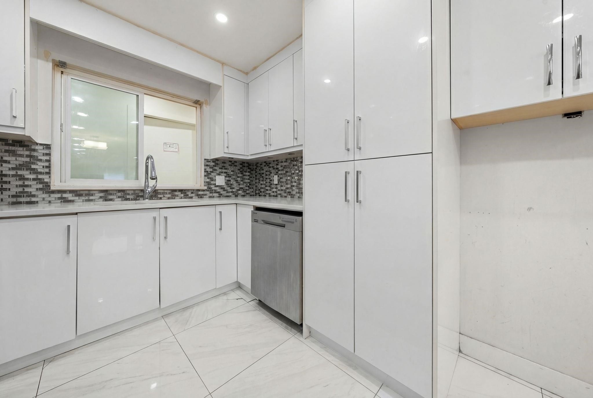 12541 77A Avenue, Surrey, BC