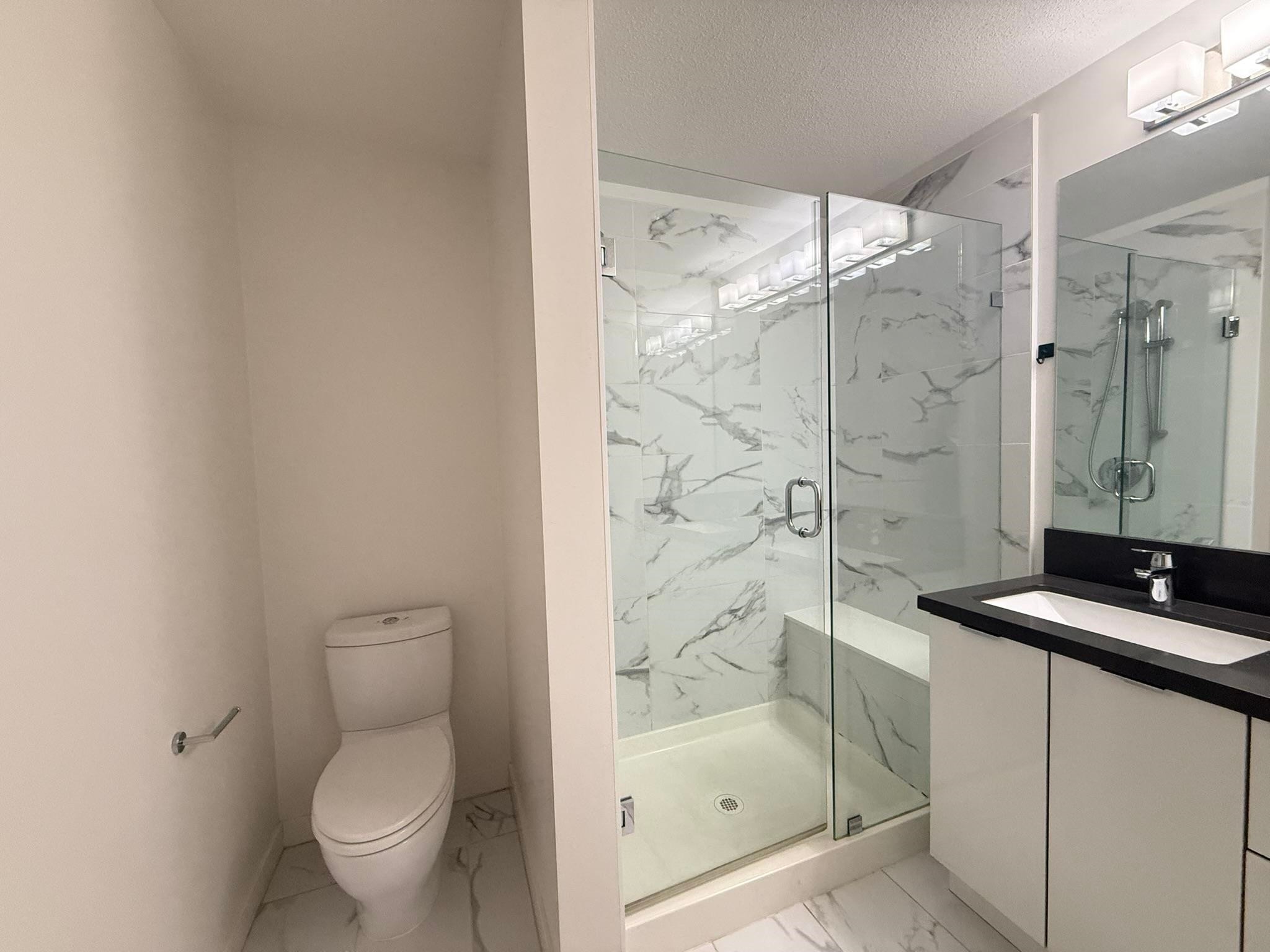 302-15137 33 Avenue, Surrey, BC