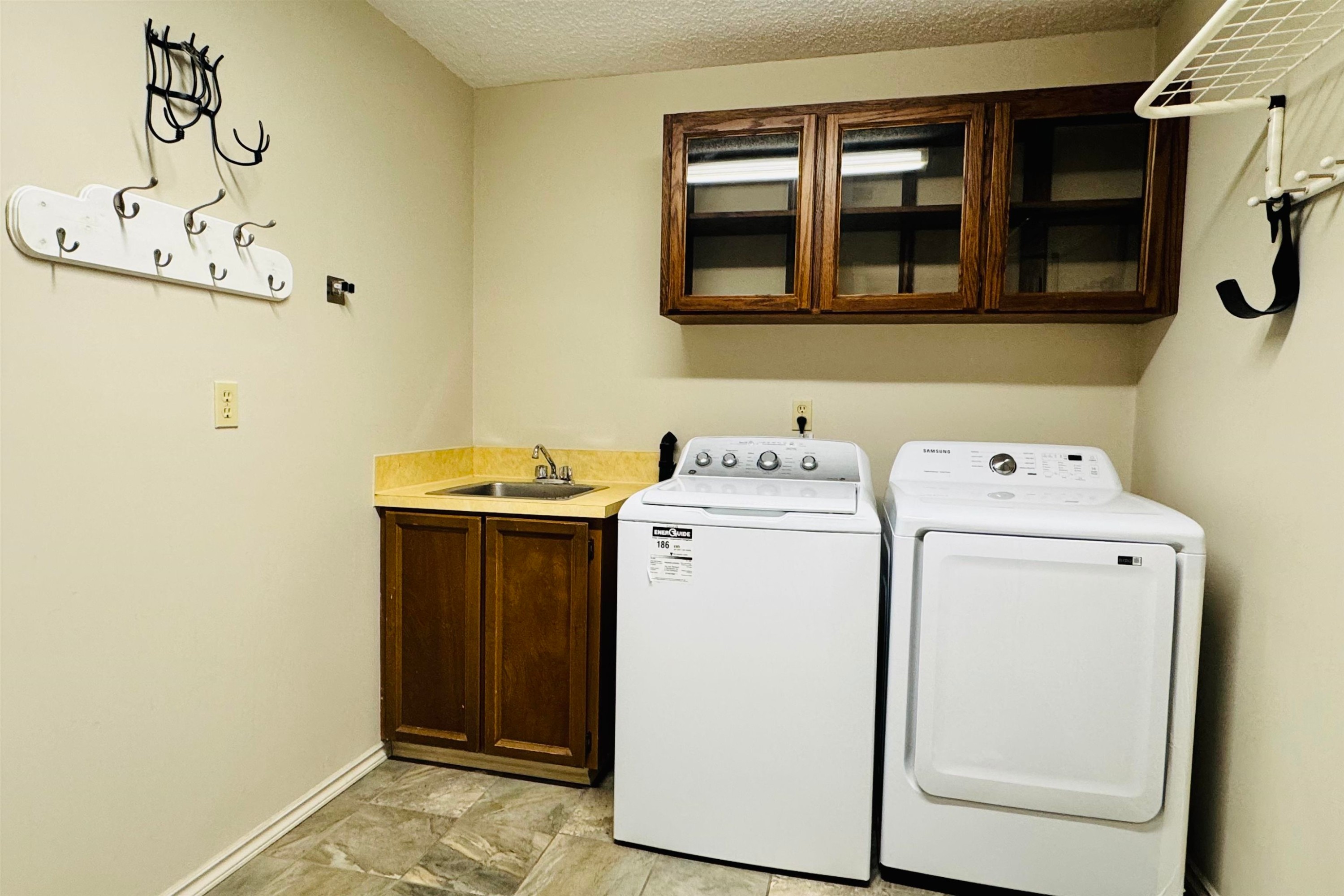 6830 Cedarbrook Place, Delta, BC