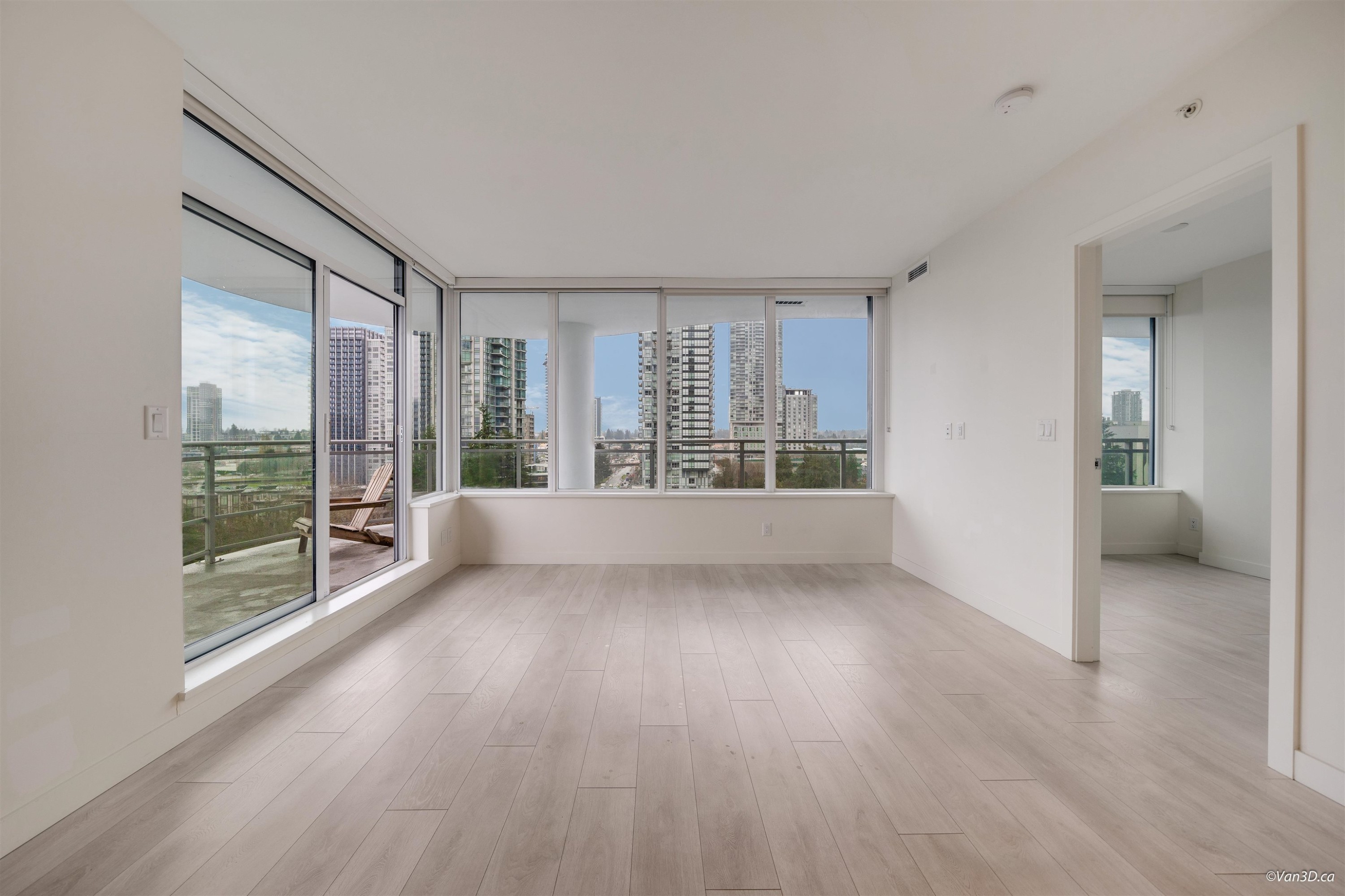 903-13318 104 Avenue, Surrey, BC