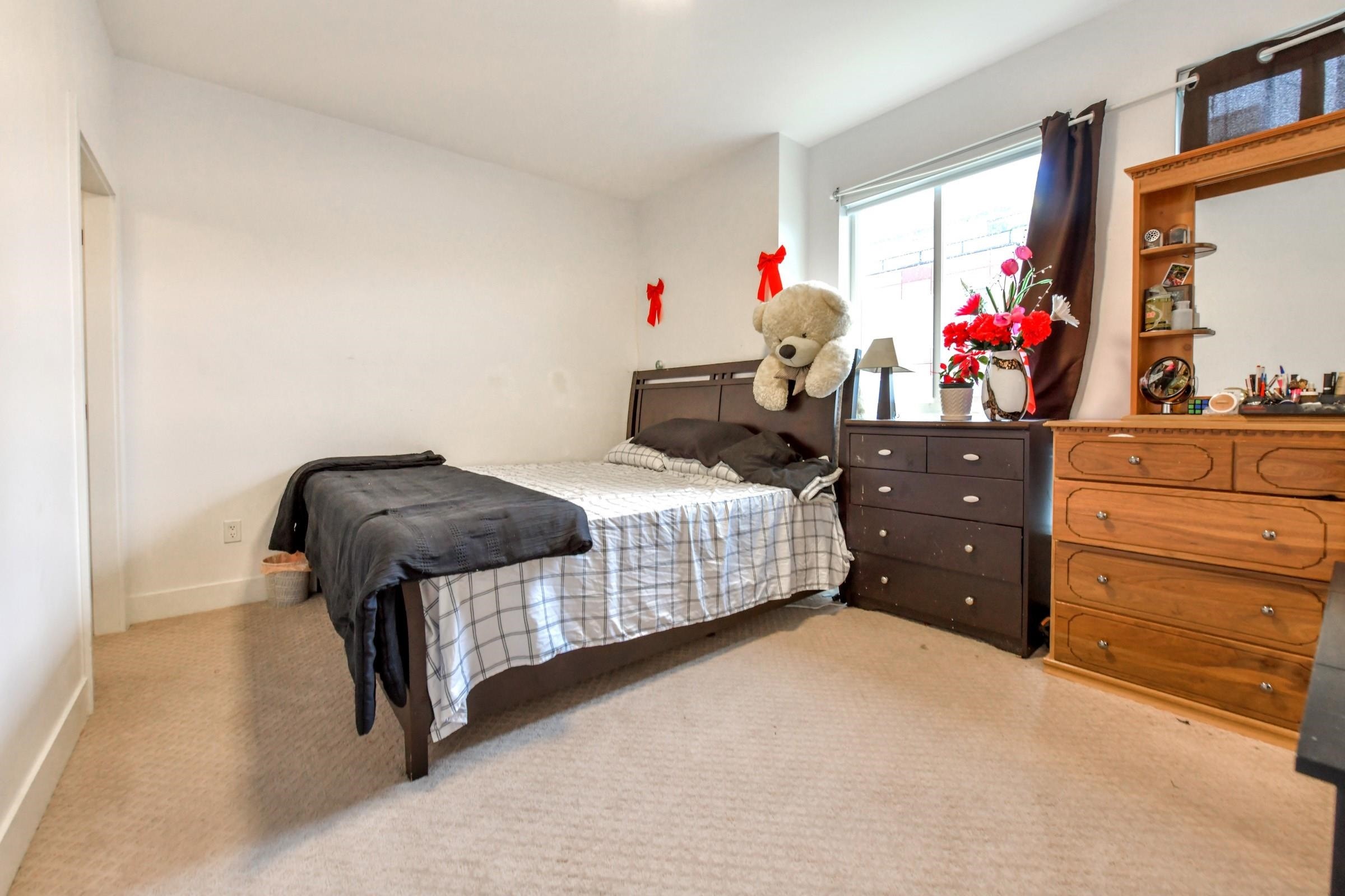 19-18855 72 Avenue, Surrey, BC