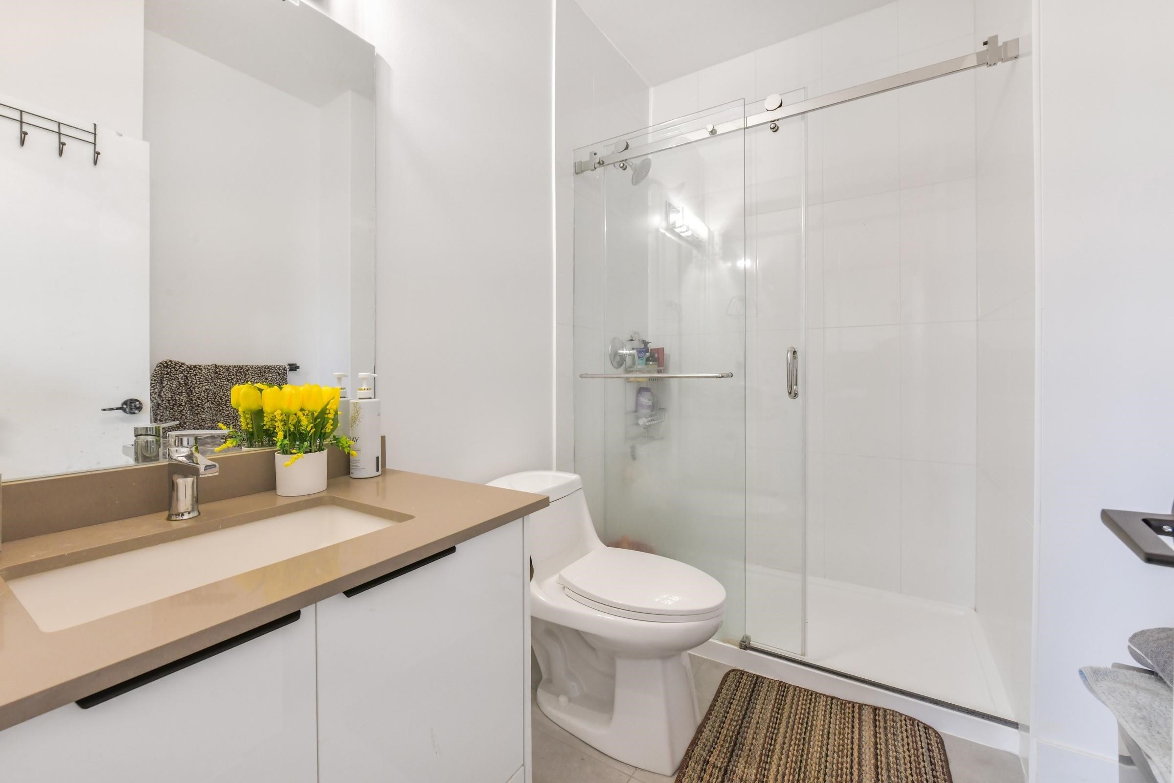 19-18855 72 Avenue, Surrey, BC