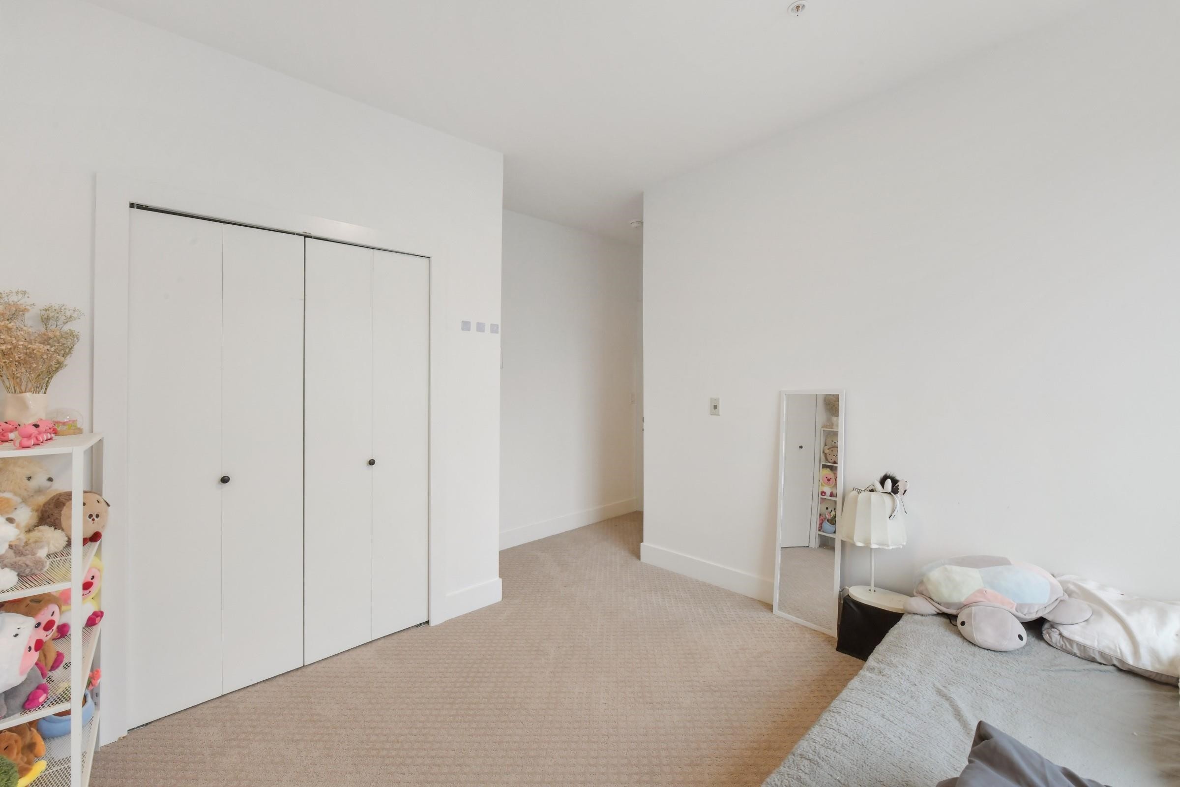 19-18855 72 Avenue, Surrey, BC