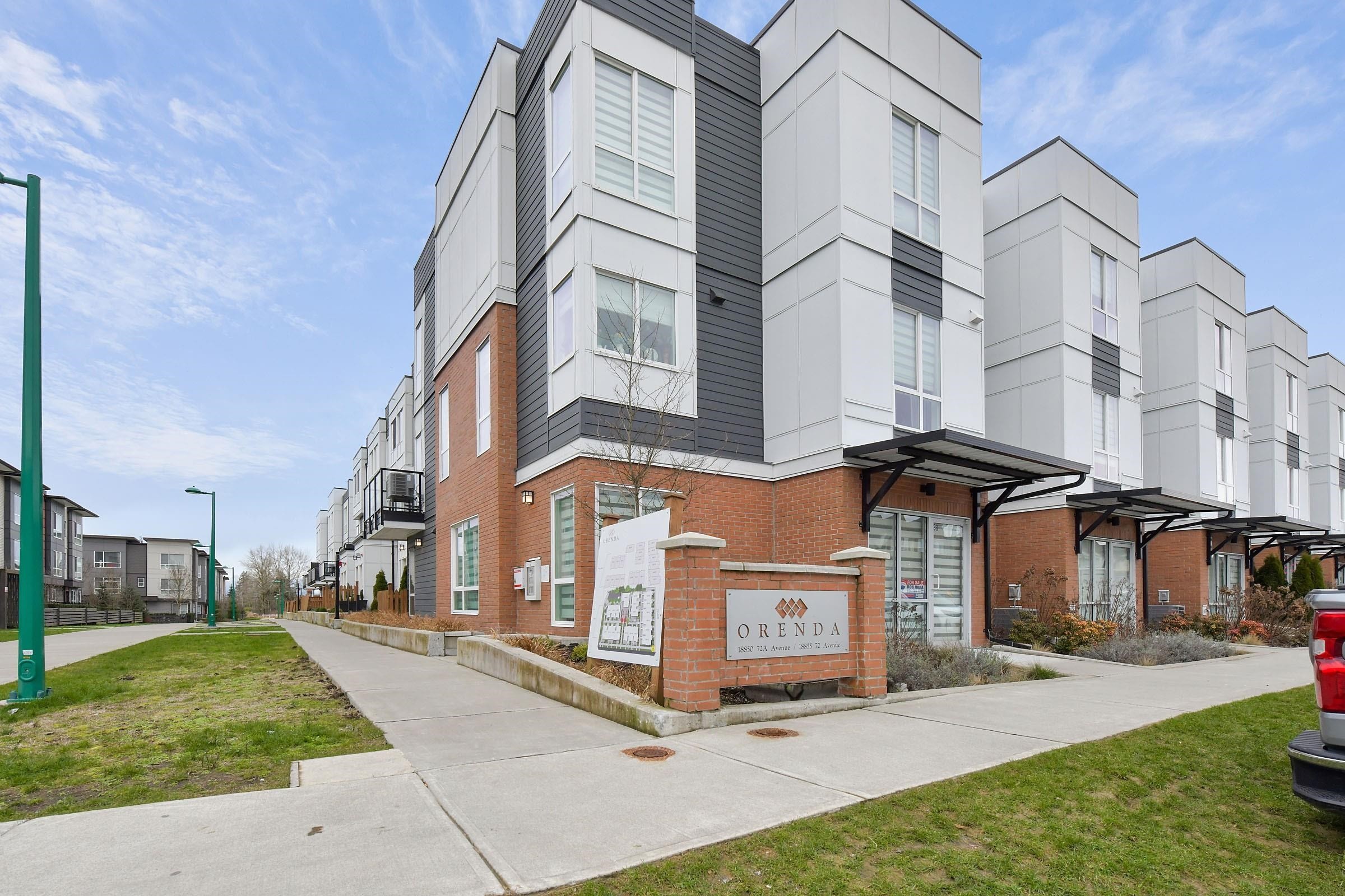 19-18855 72 Avenue, Surrey, BC