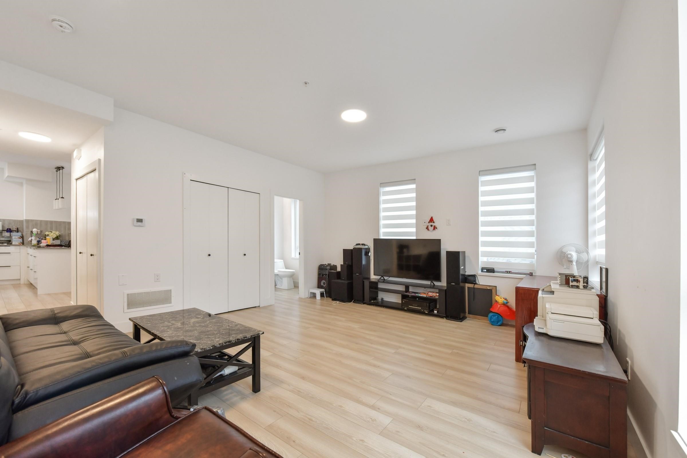 19-18855 72 Avenue, Surrey, BC