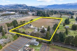 1264 Mccallum Road Abbotsford, BC V2S 8A3