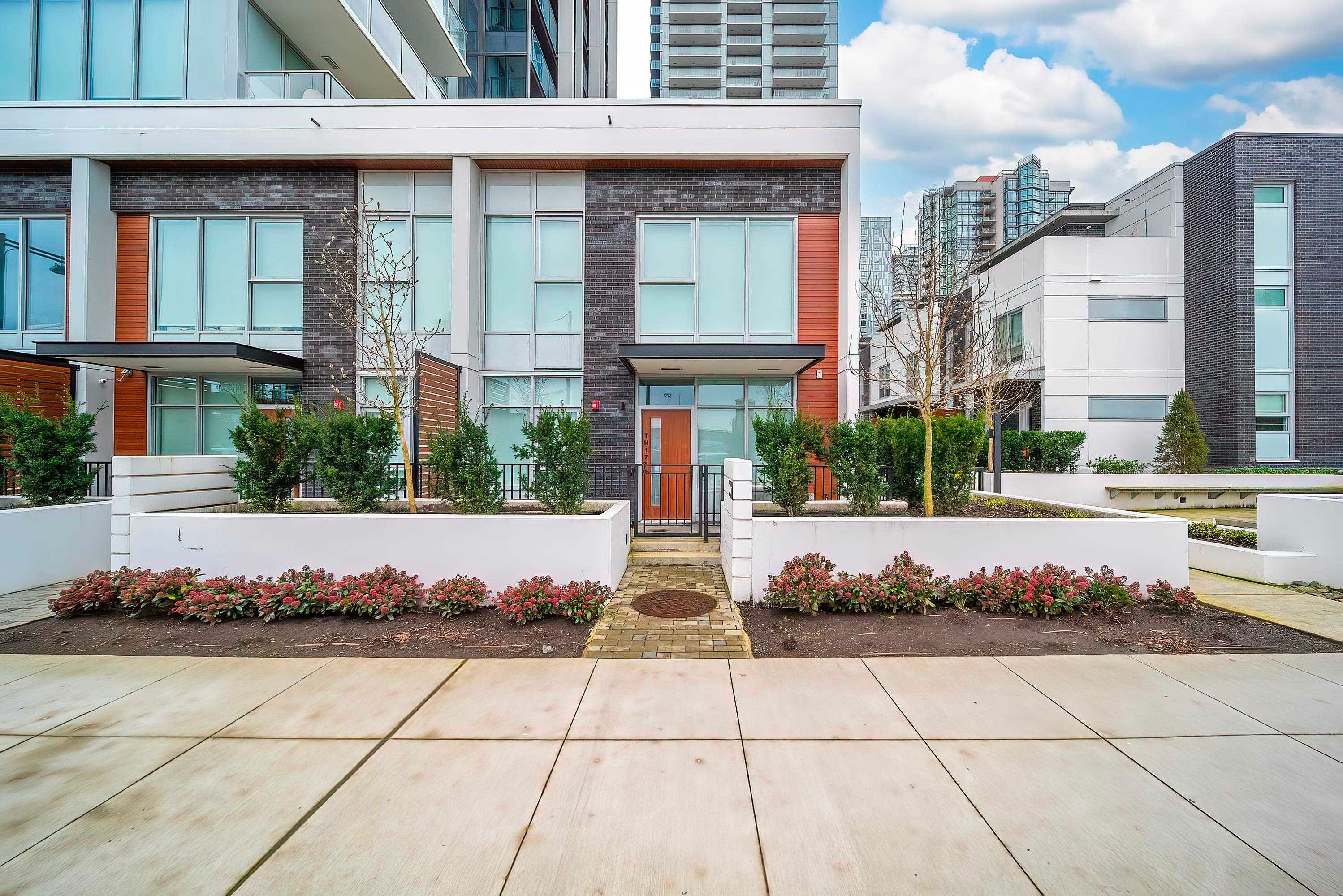 Th17-13428 105 Ave, Surrey, BC