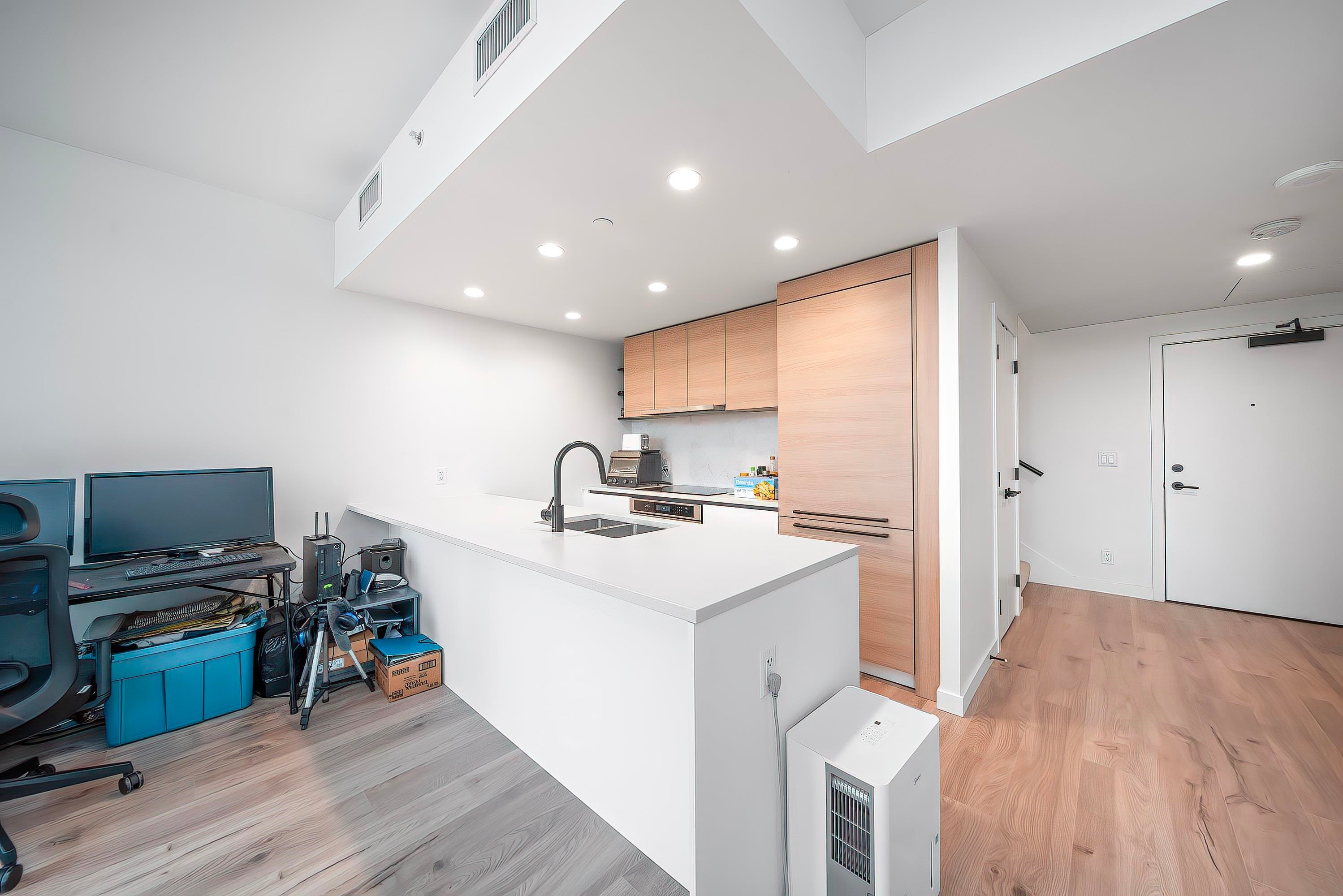 Th17-13428 105 Ave, Surrey, BC