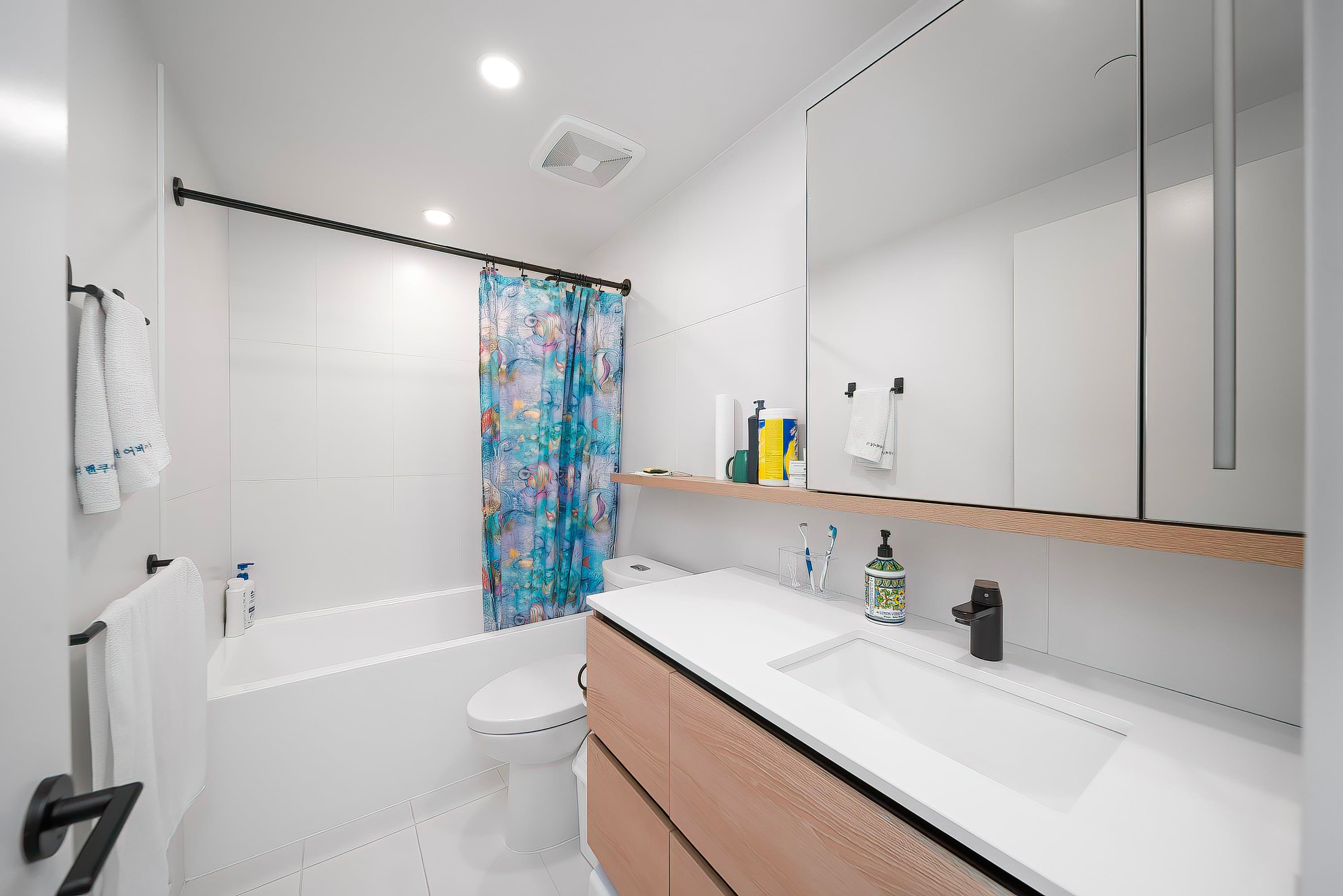 Th17-13428 105 Ave, Surrey, BC