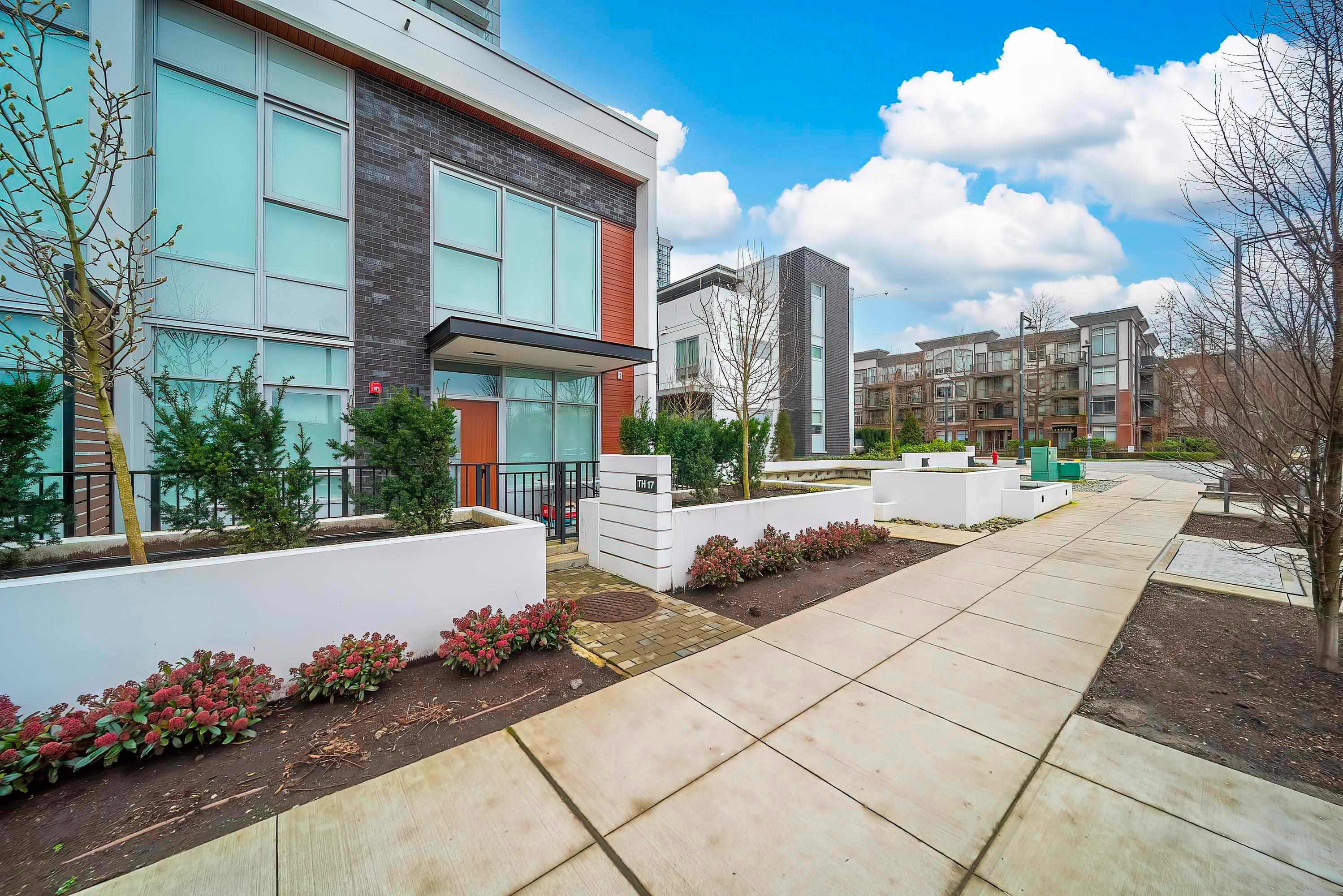 Th17-13428 105 Ave, Surrey, BC