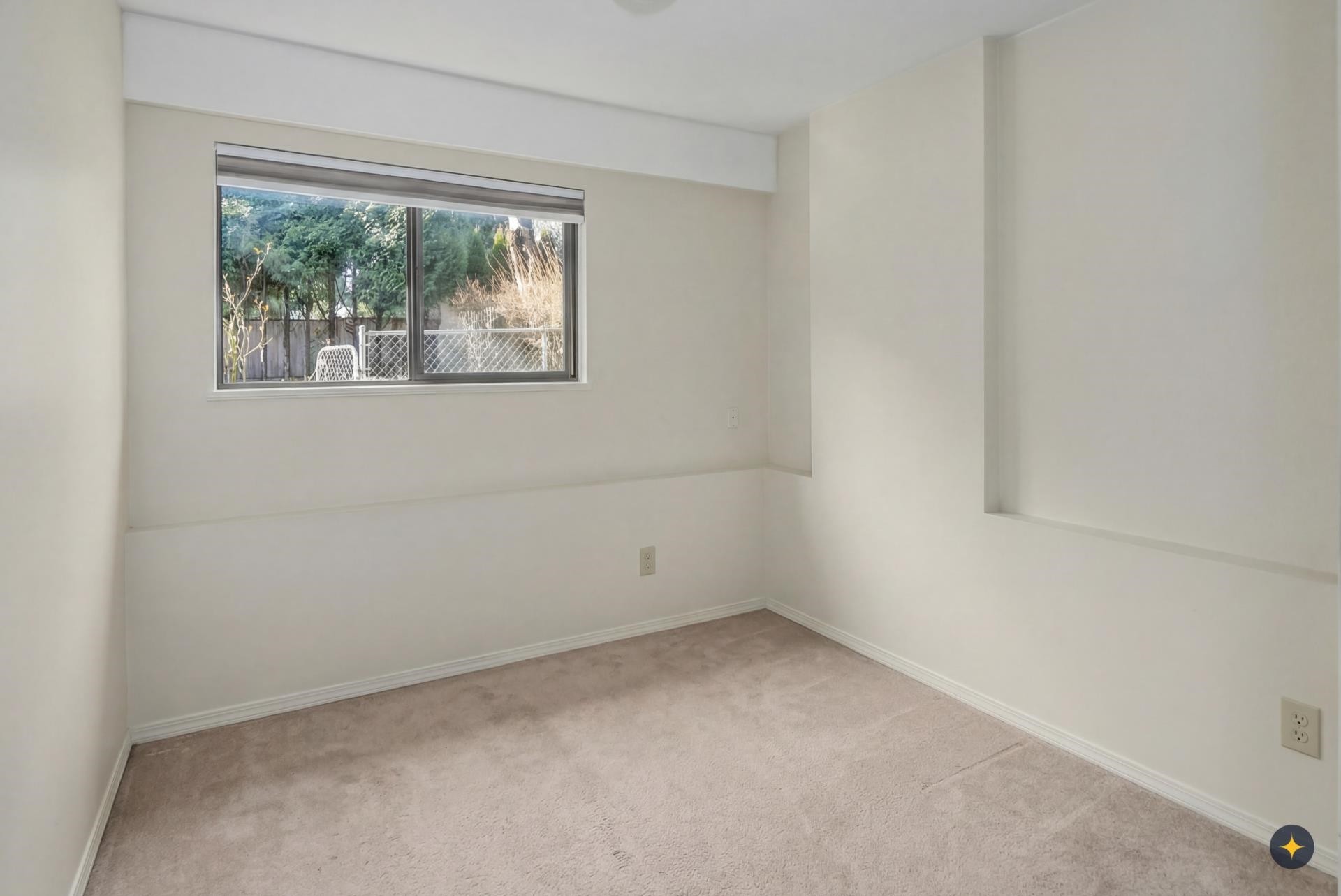 1981 158A Street, Surrey, BC