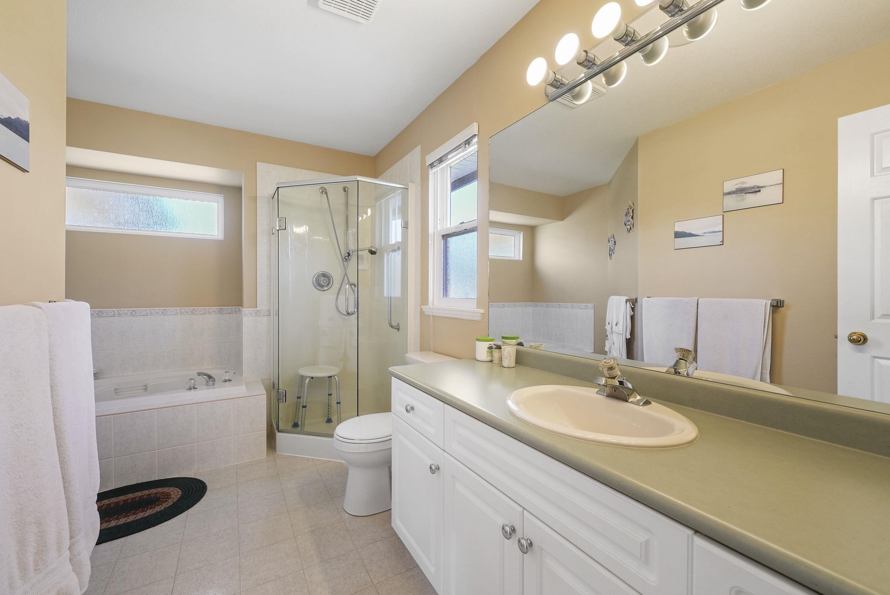 18111 68A Avenue, Surrey, BC