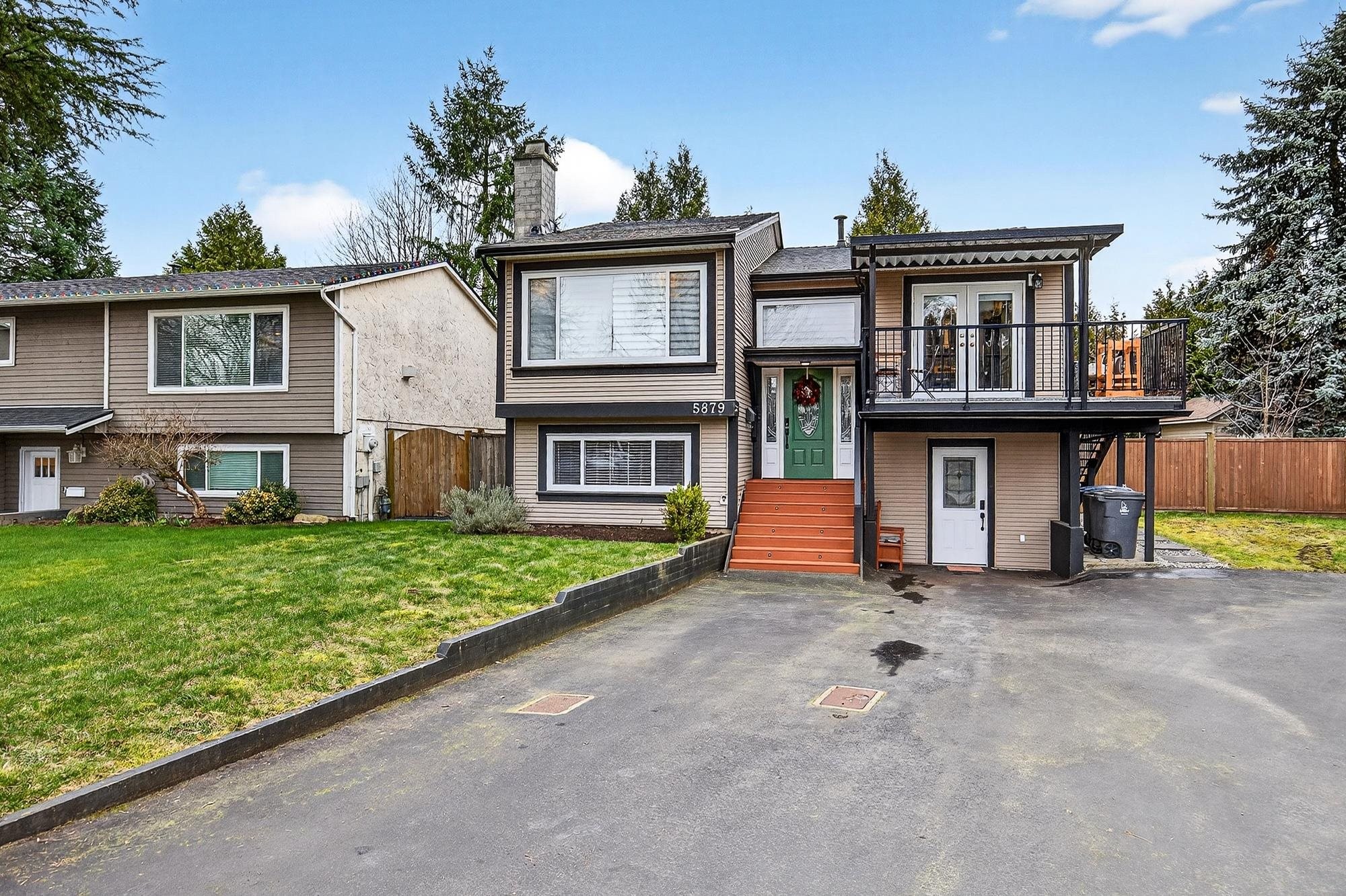 5879 184B Street, Surrey, BC