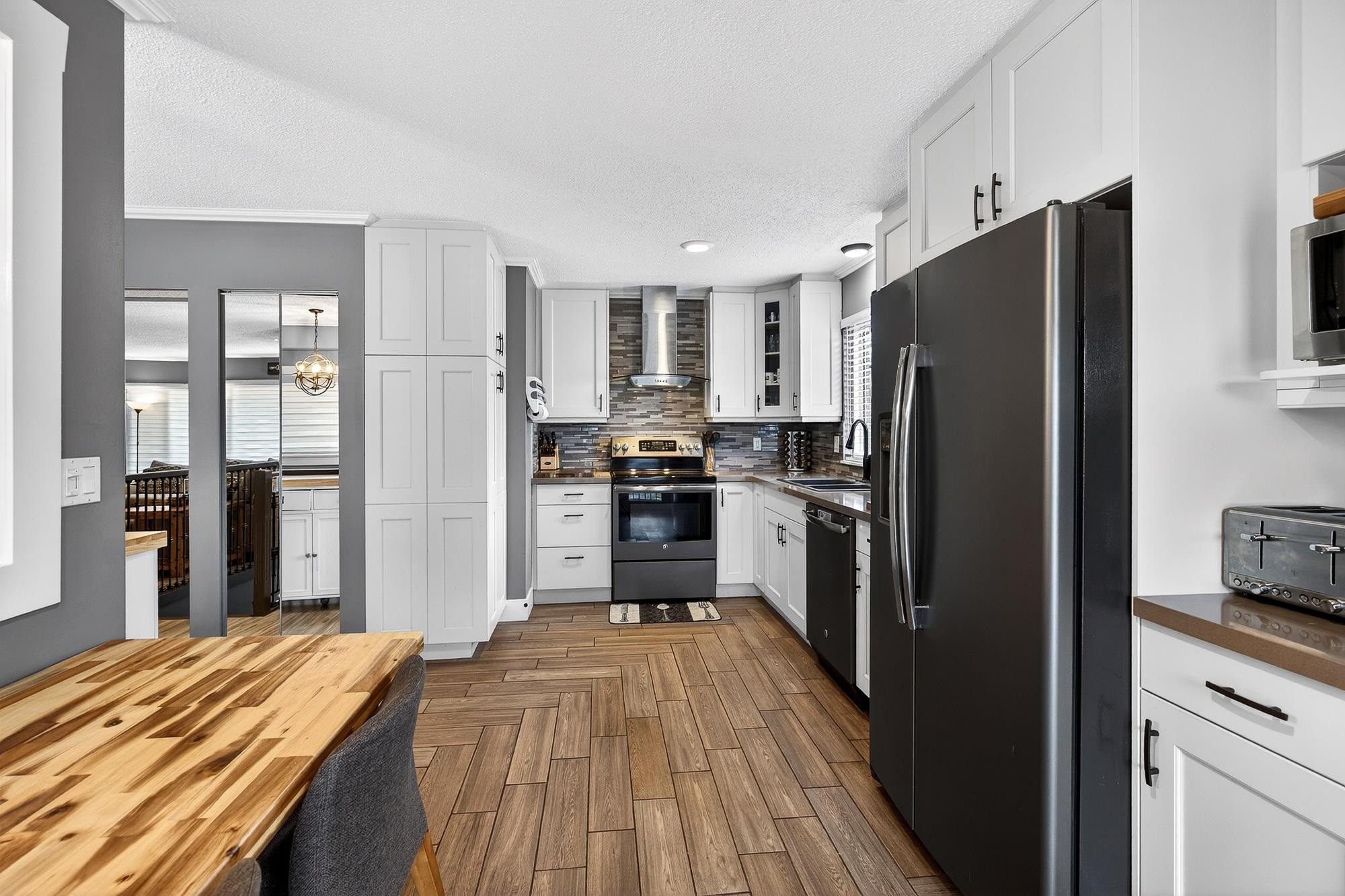 5879 184B Street, Surrey, BC