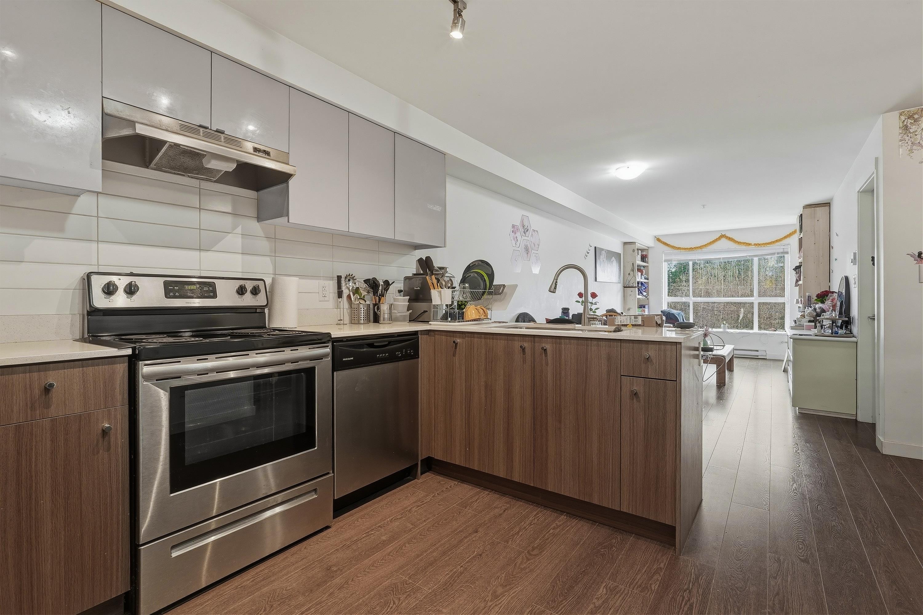 313-10688 140 Street, Surrey, BC