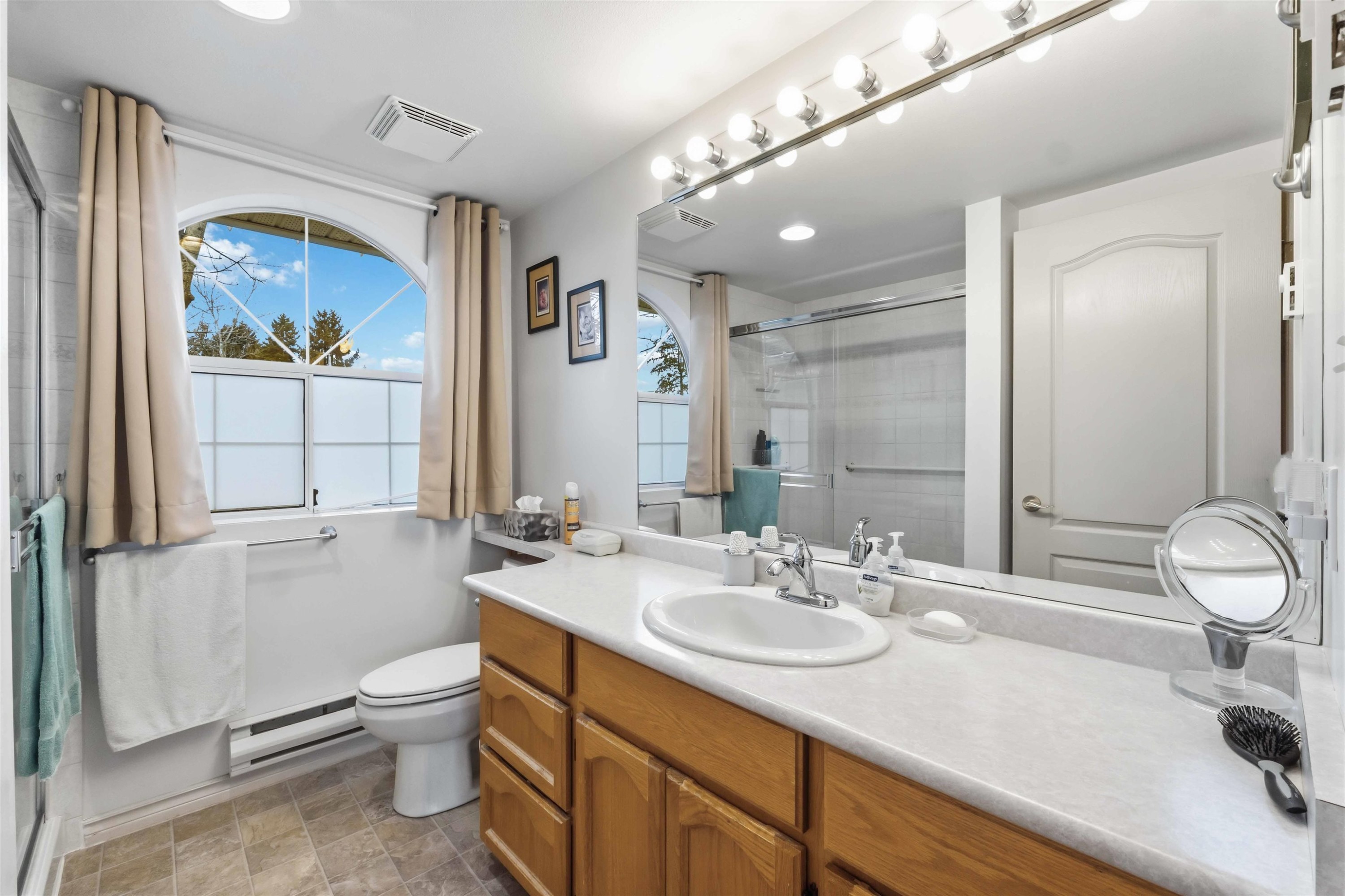 18-5750 174 Street, Surrey, BC