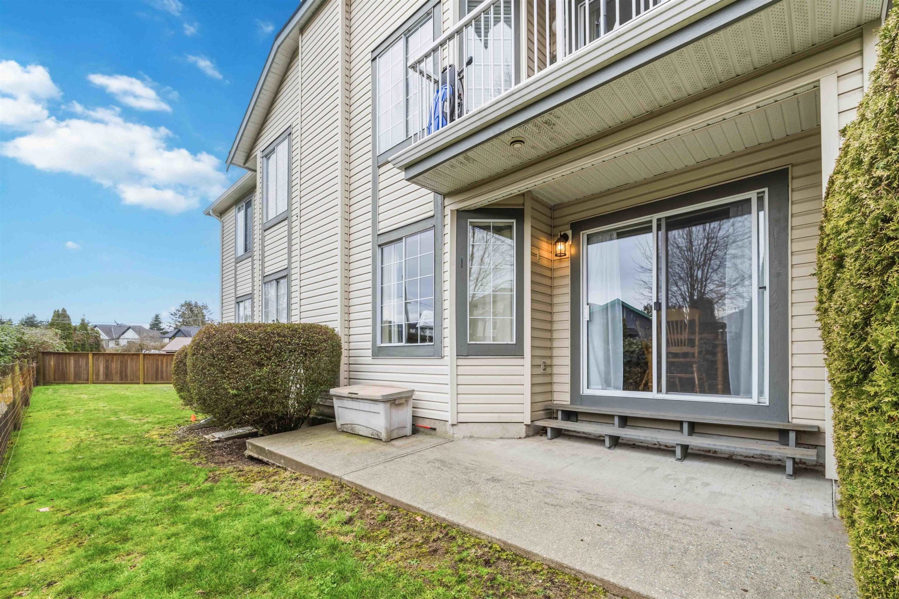 18-5750 174 Street, Surrey, BC