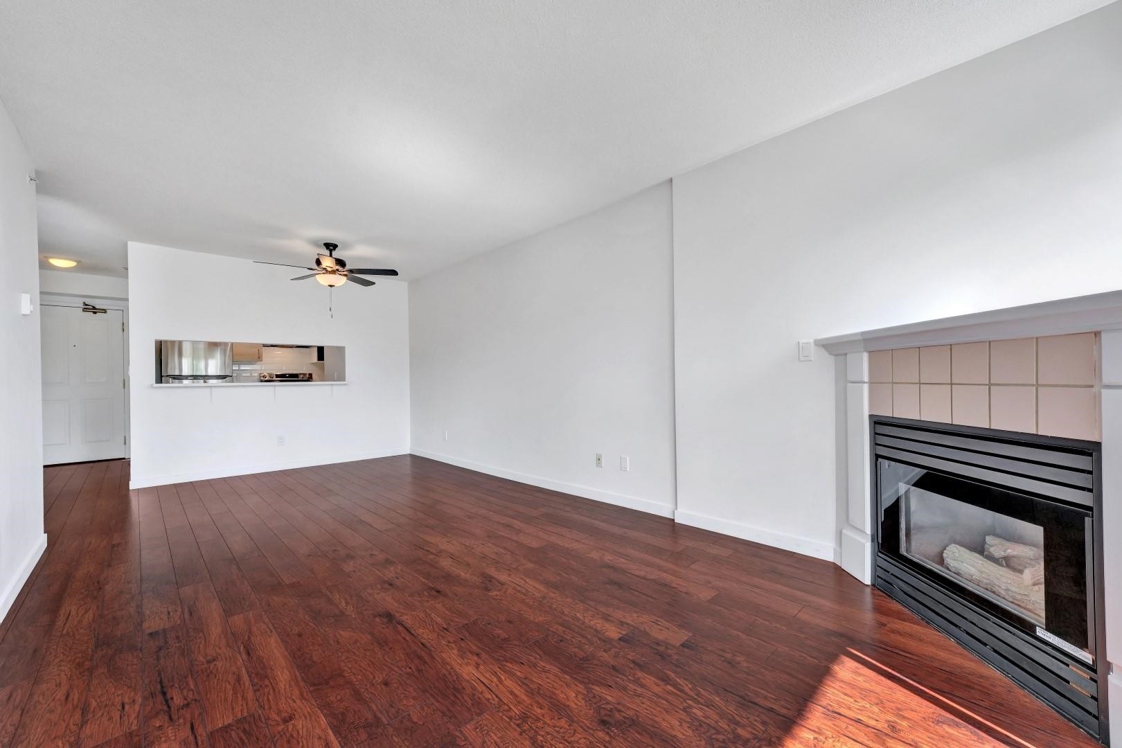 803-9830 Whalley Boulevard, Surrey, BC