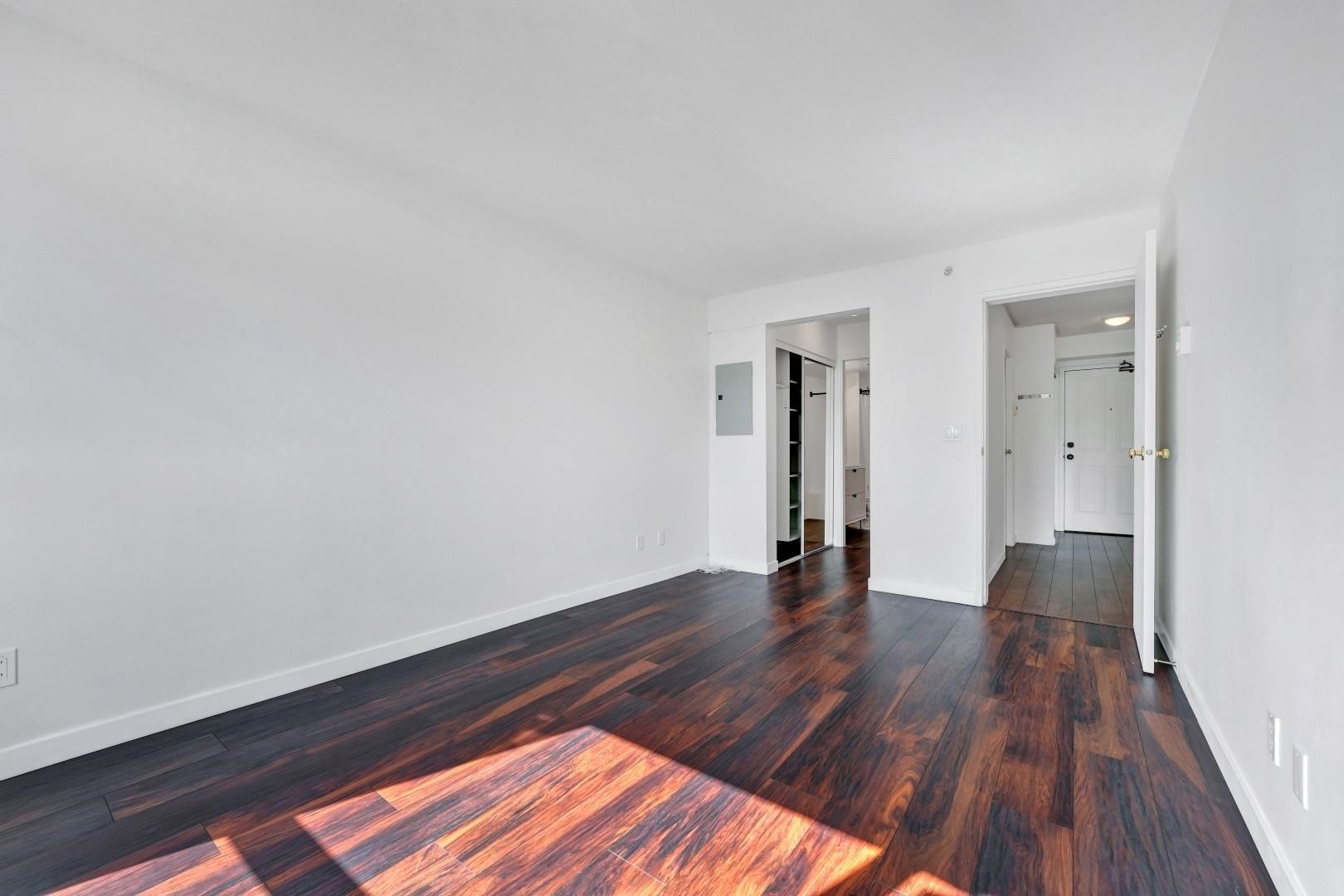 803-9830 Whalley Boulevard, Surrey, BC