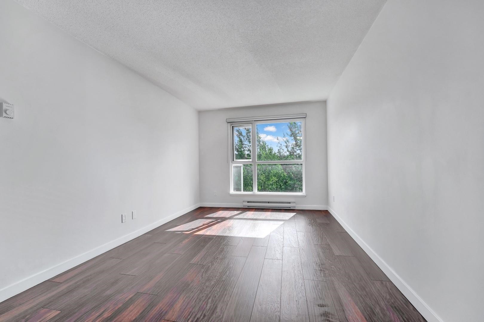 803-9830 Whalley Boulevard, Surrey, BC