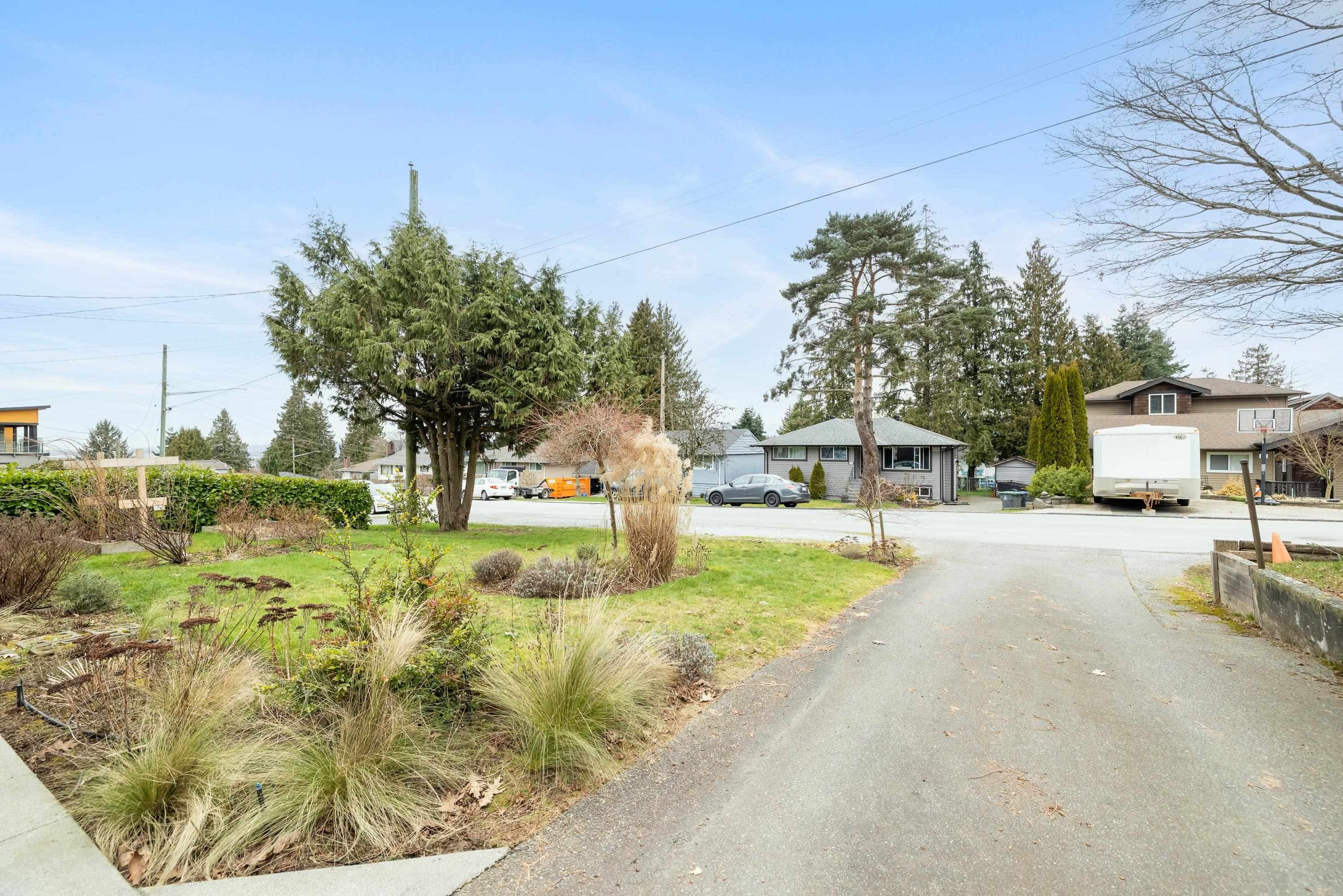 11516 97 Avenue, Surrey, BC