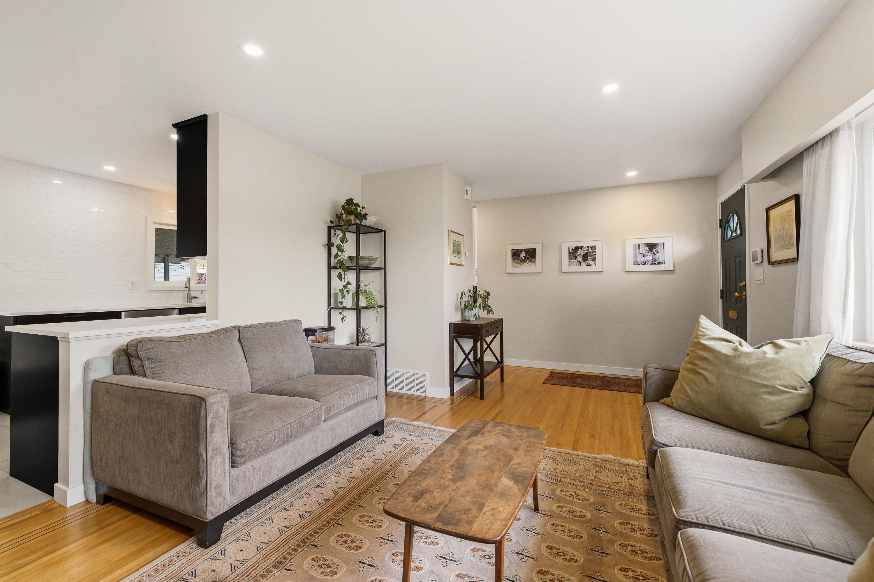 11516 97 Avenue, Surrey, BC